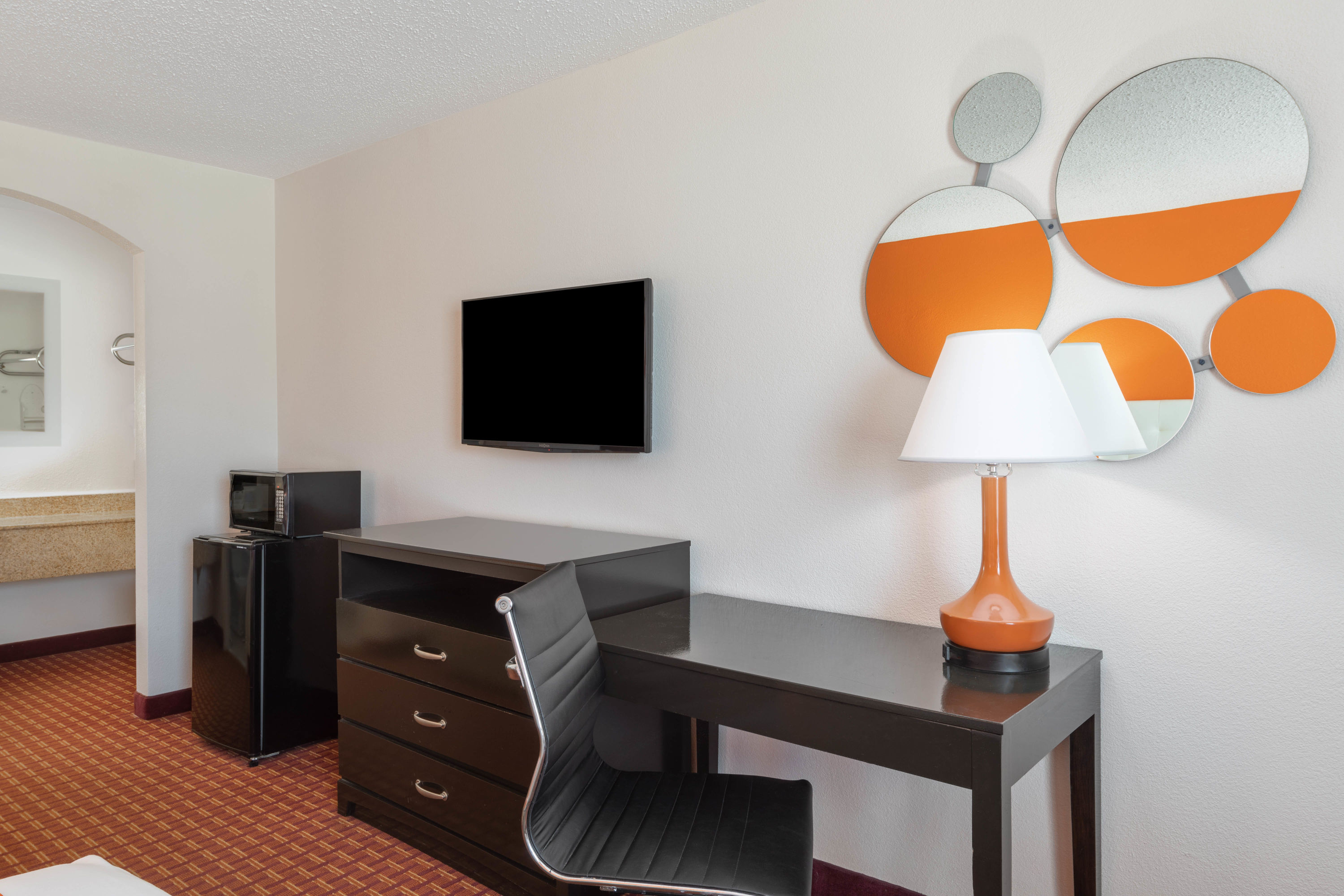 Guest room feature at the Howard Johnson by Wyndham Rock Hill in Rock Hill, South Carolina