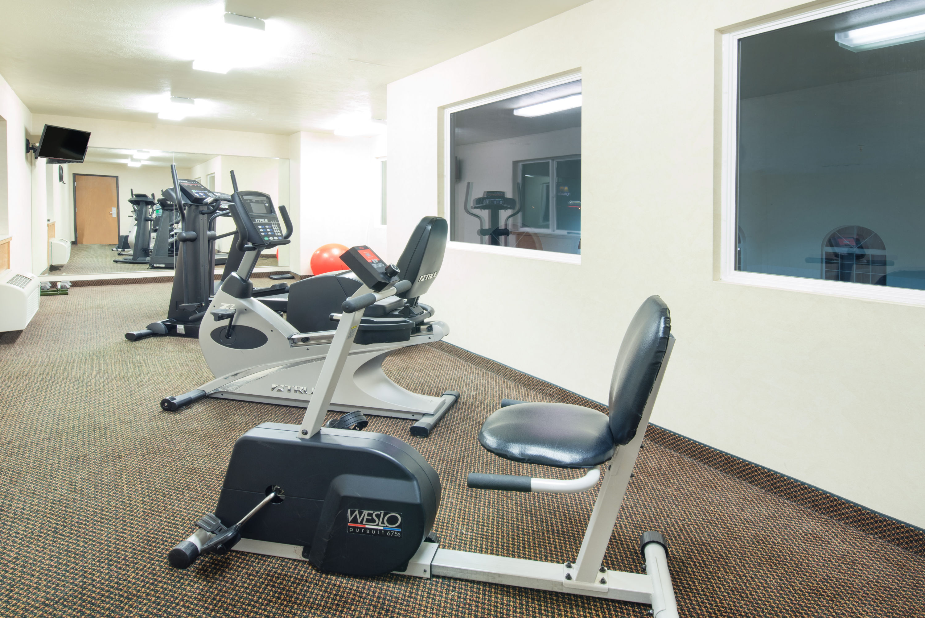 Fitness room at Howard Johnson by Wyndham Oacoma Hotel & Suites in Oacoma, South Dakota