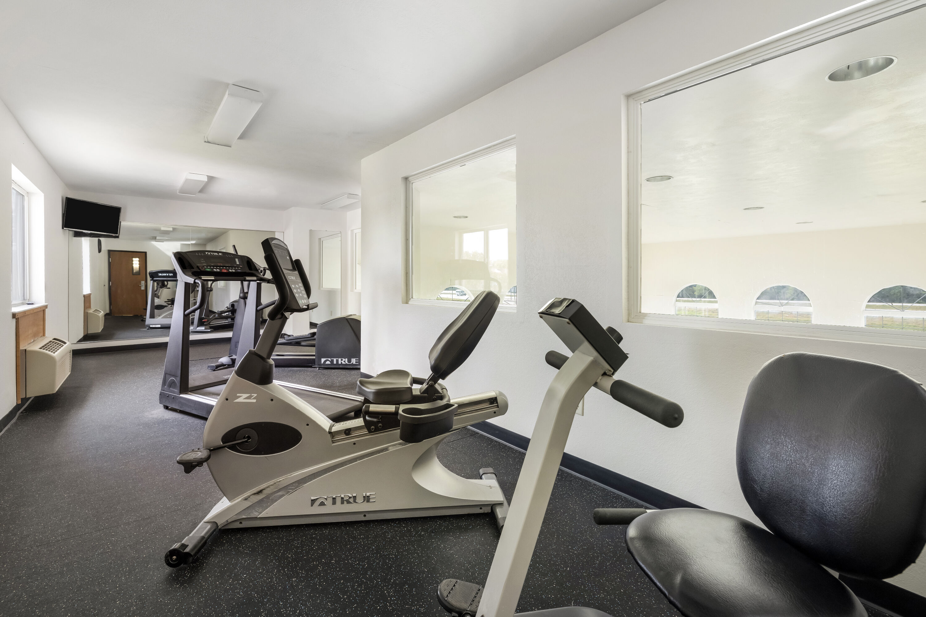 Fitness room at Howard Johnson by Wyndham Oacoma Hotel & Suites in Oacoma, South Dakota