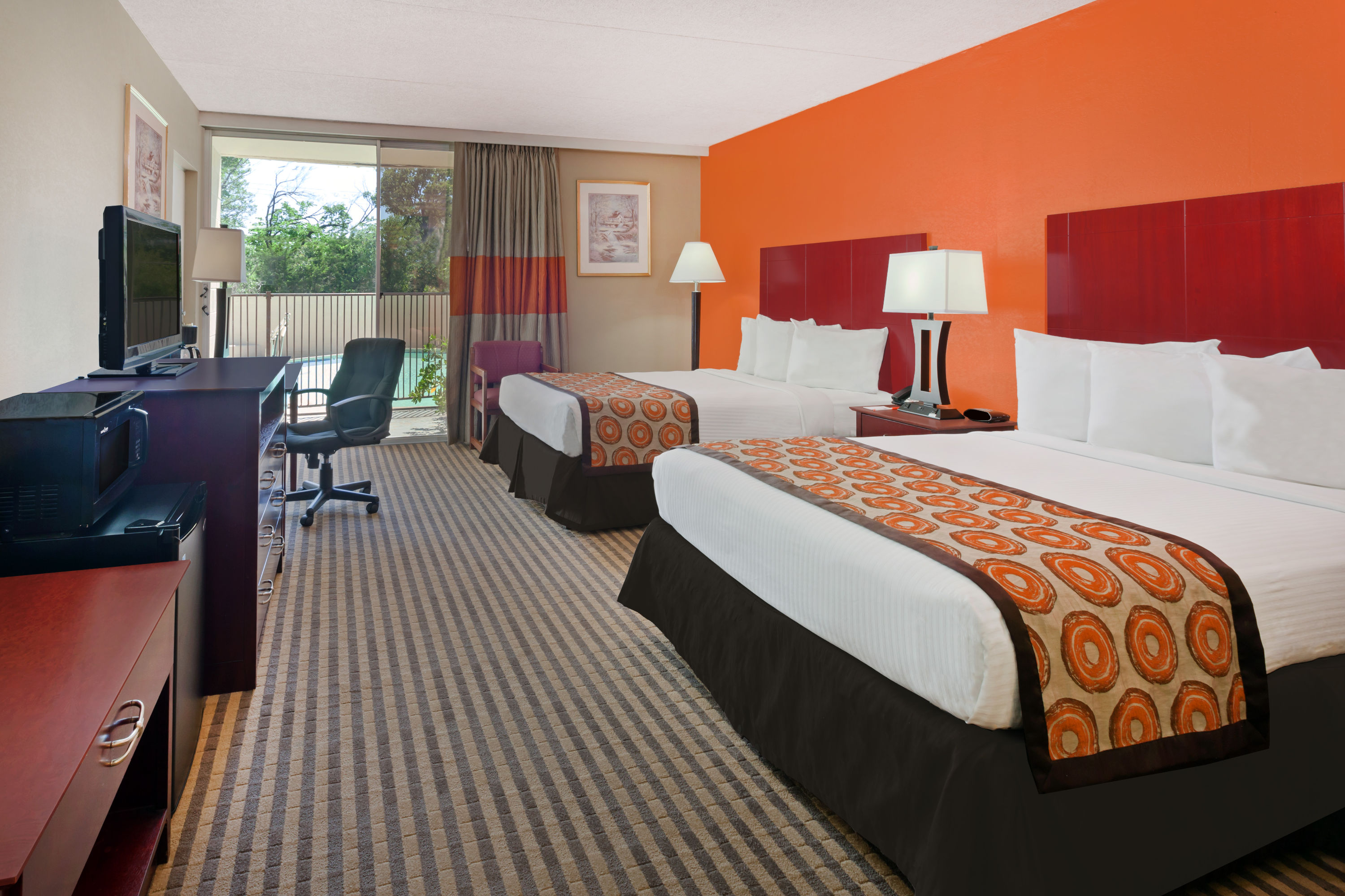 Howard Johnson By Wyndham Arlington Ballpark Six Flags