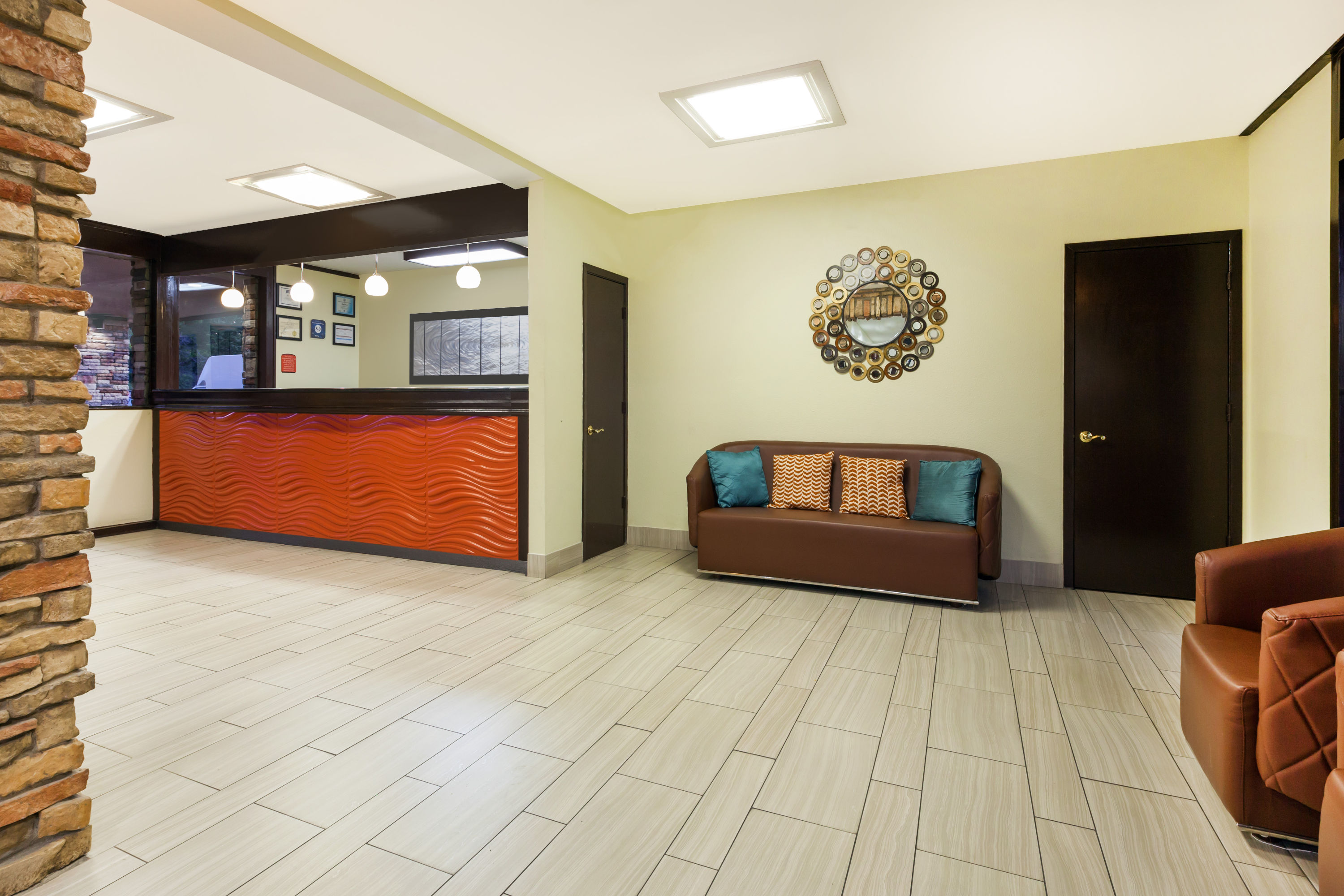 Howard Johnson Wyndham Arlington Ballpark Six Flags Arlington