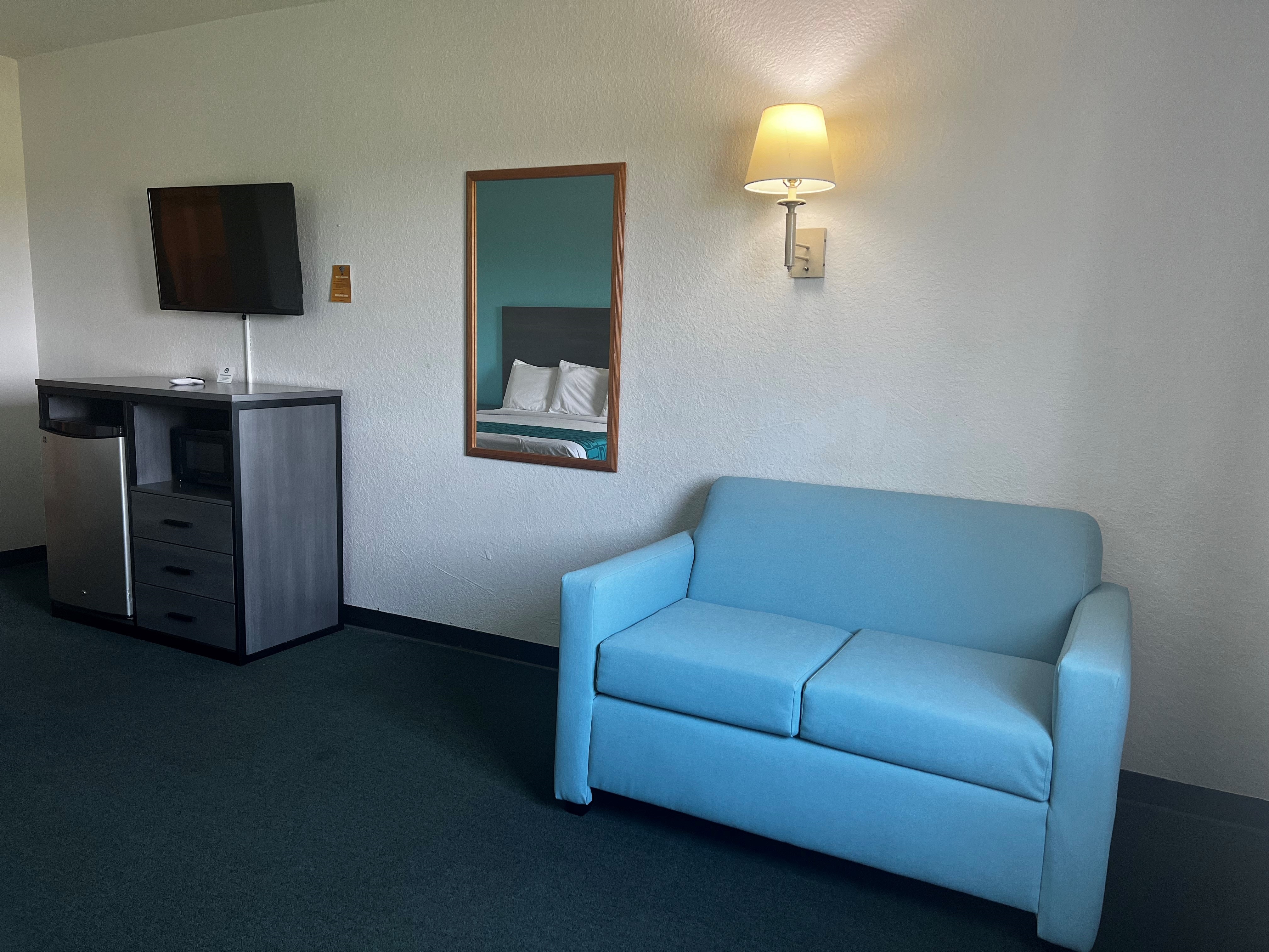 Guest room at the Howard Johnson by Wyndham Galveston in Galveston, Texas