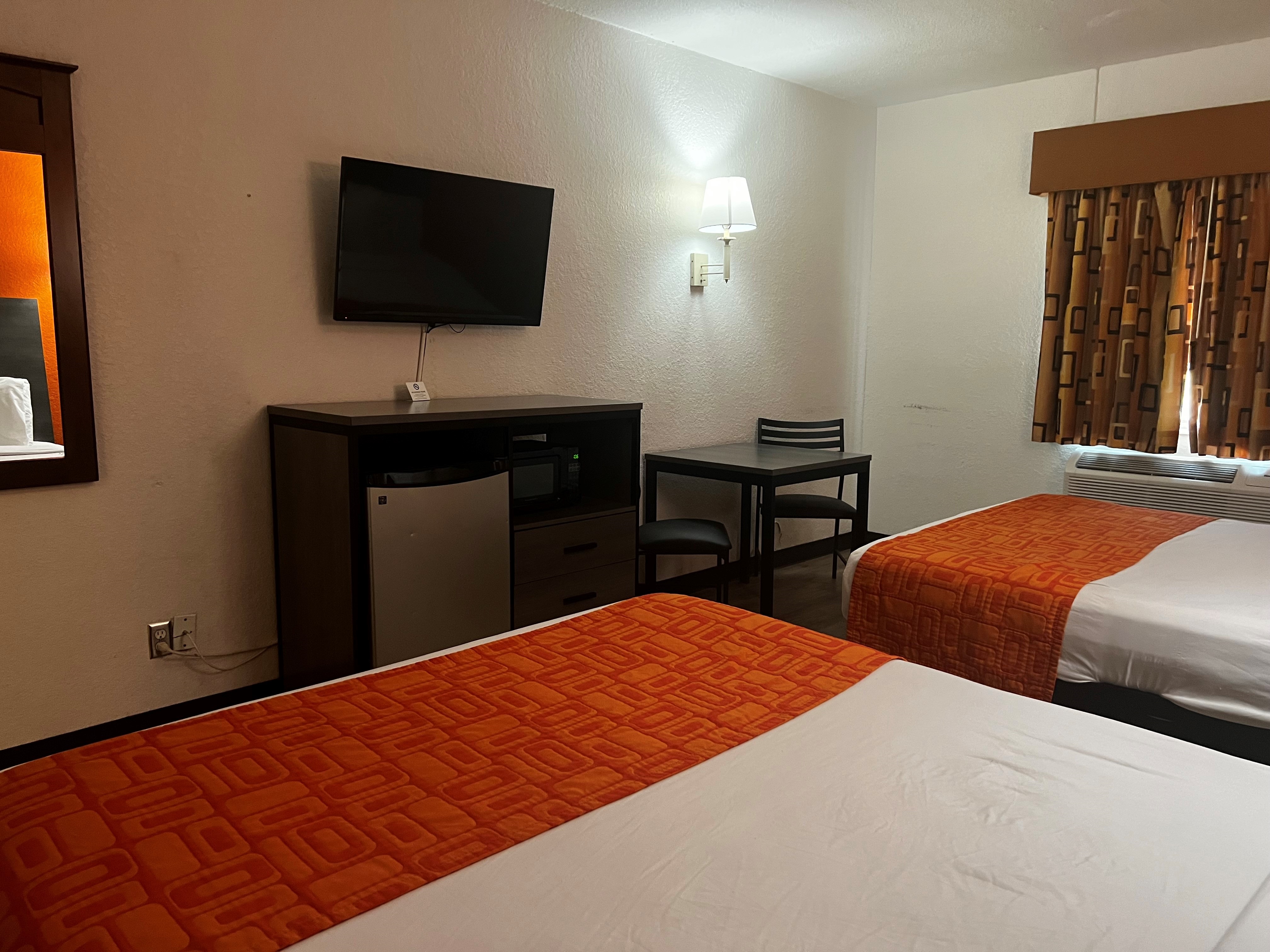 Guest room at the Howard Johnson by Wyndham Galveston in Galveston, Texas