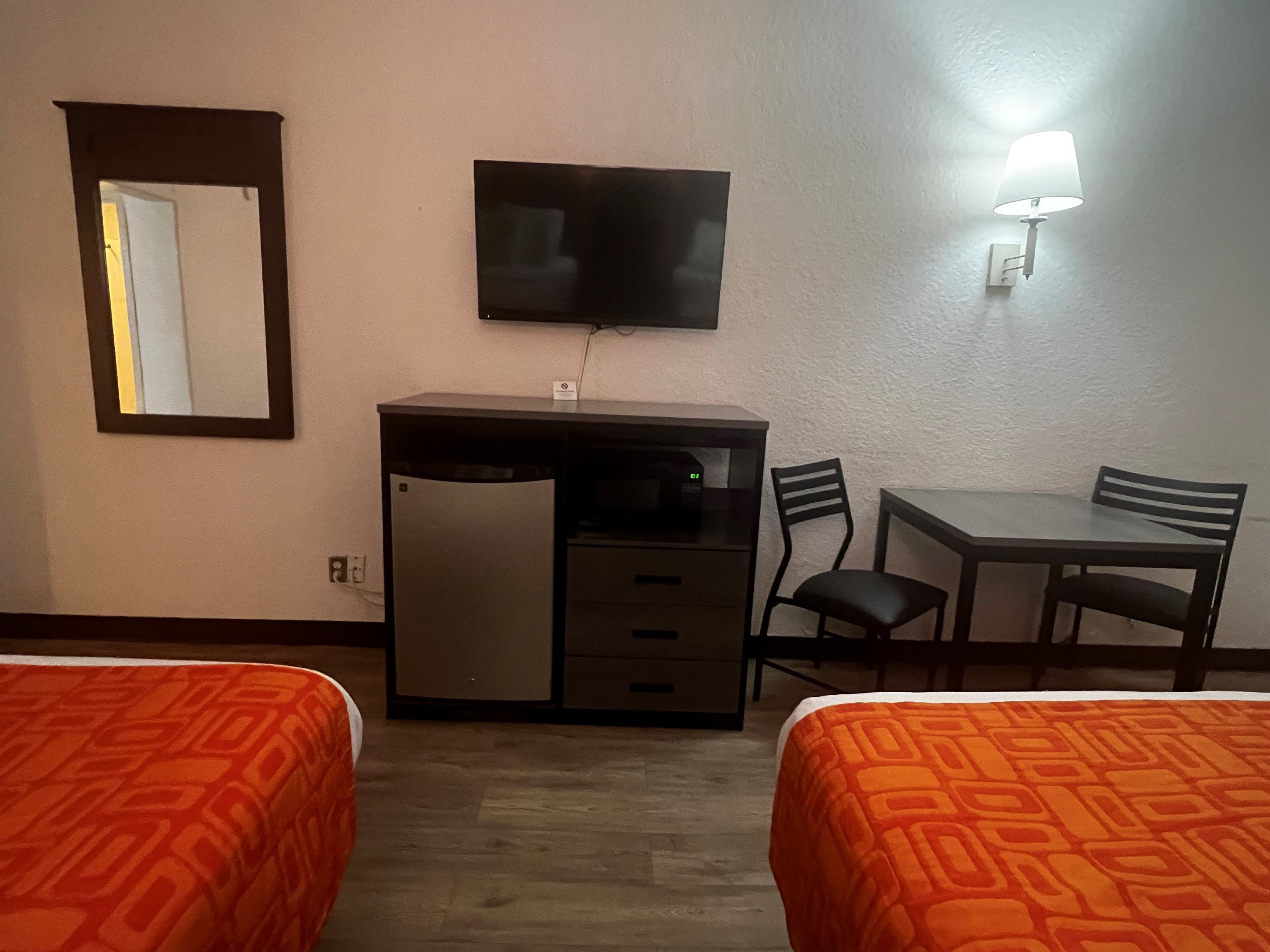 Guest room at the Howard Johnson by Wyndham Galveston in Galveston, Texas