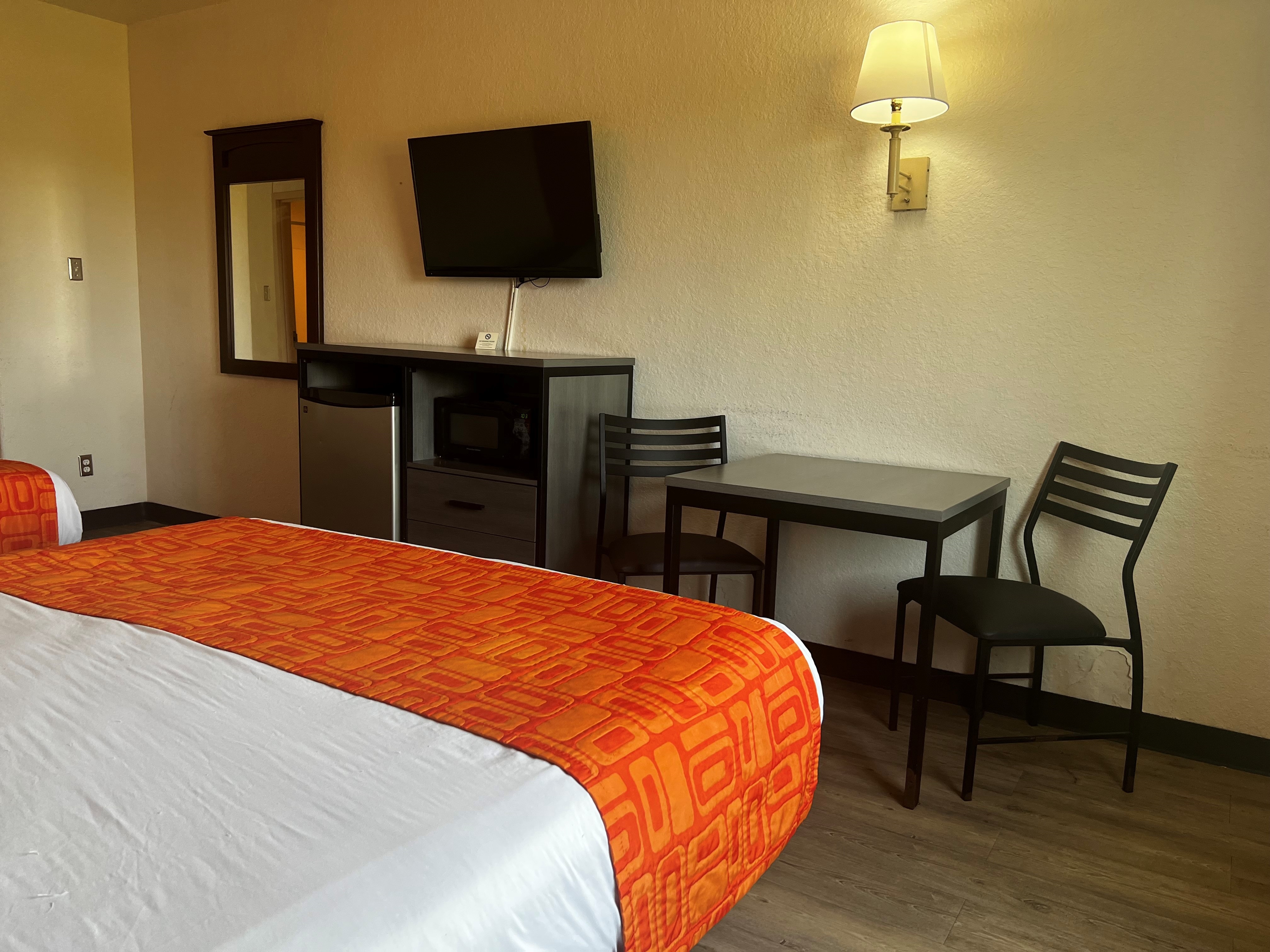 Guest room at the Howard Johnson by Wyndham Galveston in Galveston, Texas