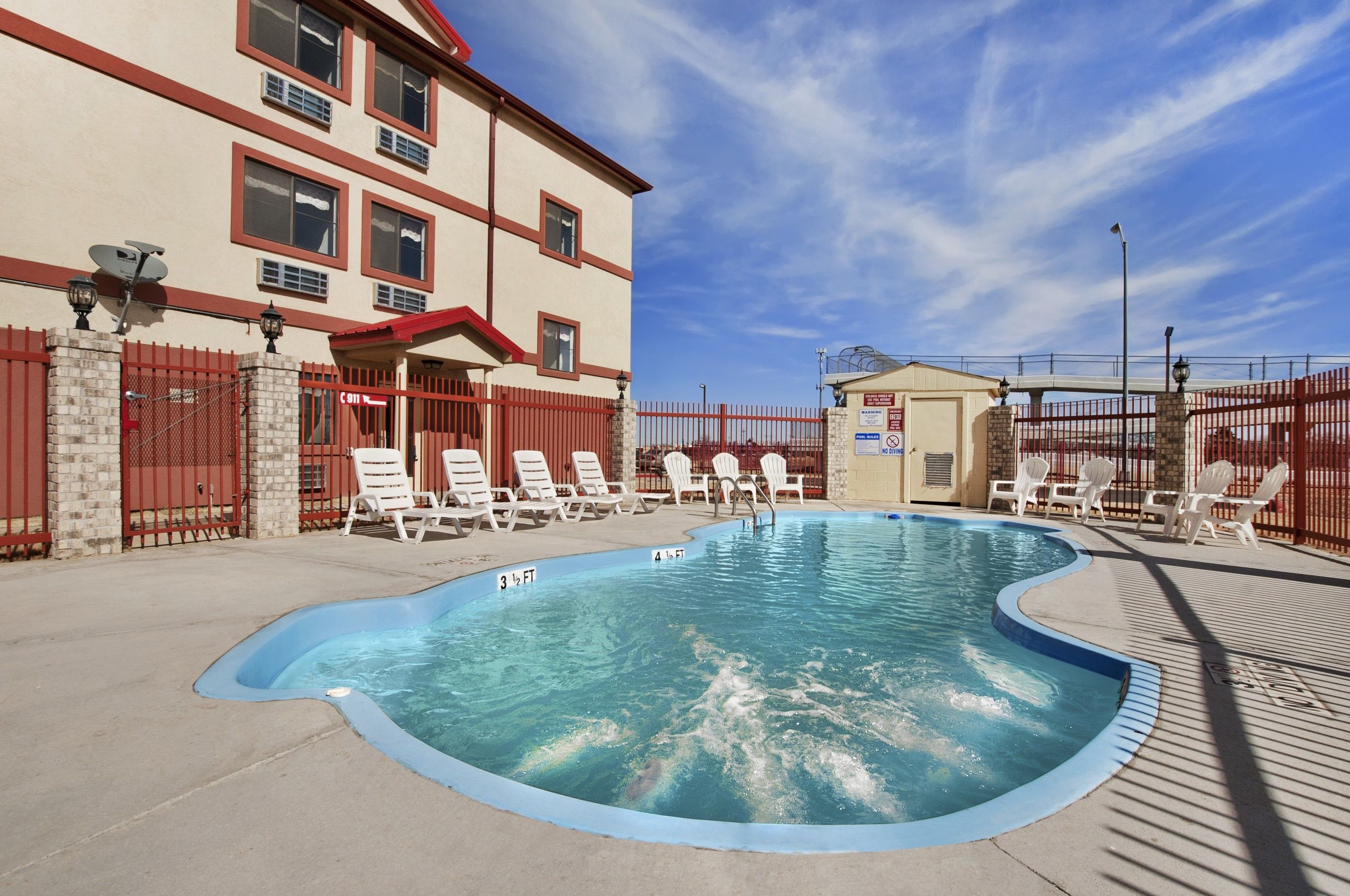 Howard Johnson By Wyndham Lubbock Tx Lubbock Tx Hotels