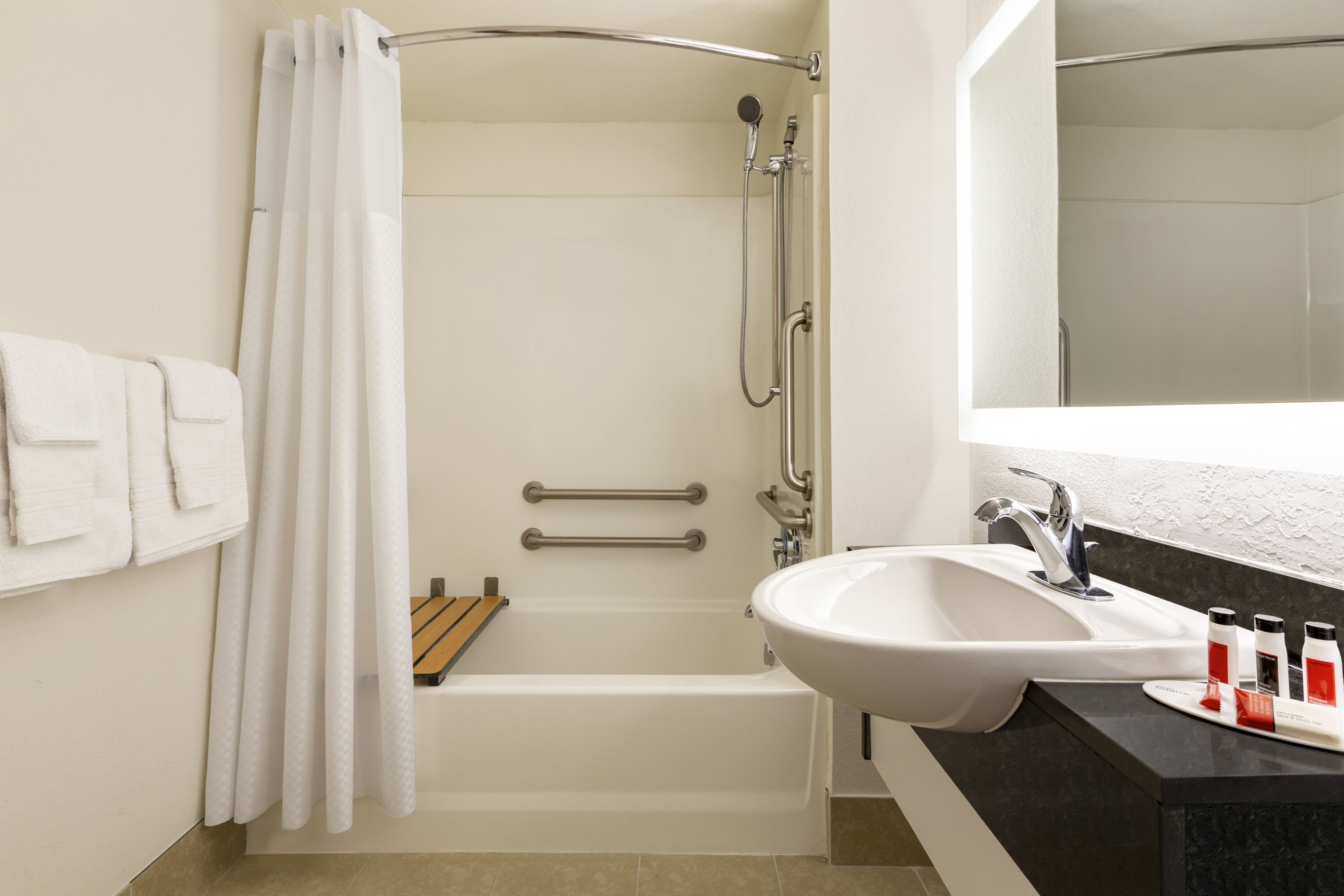 Howard Johnson by Wyndham Harrisonburg Harrisonburg, VA Hotels