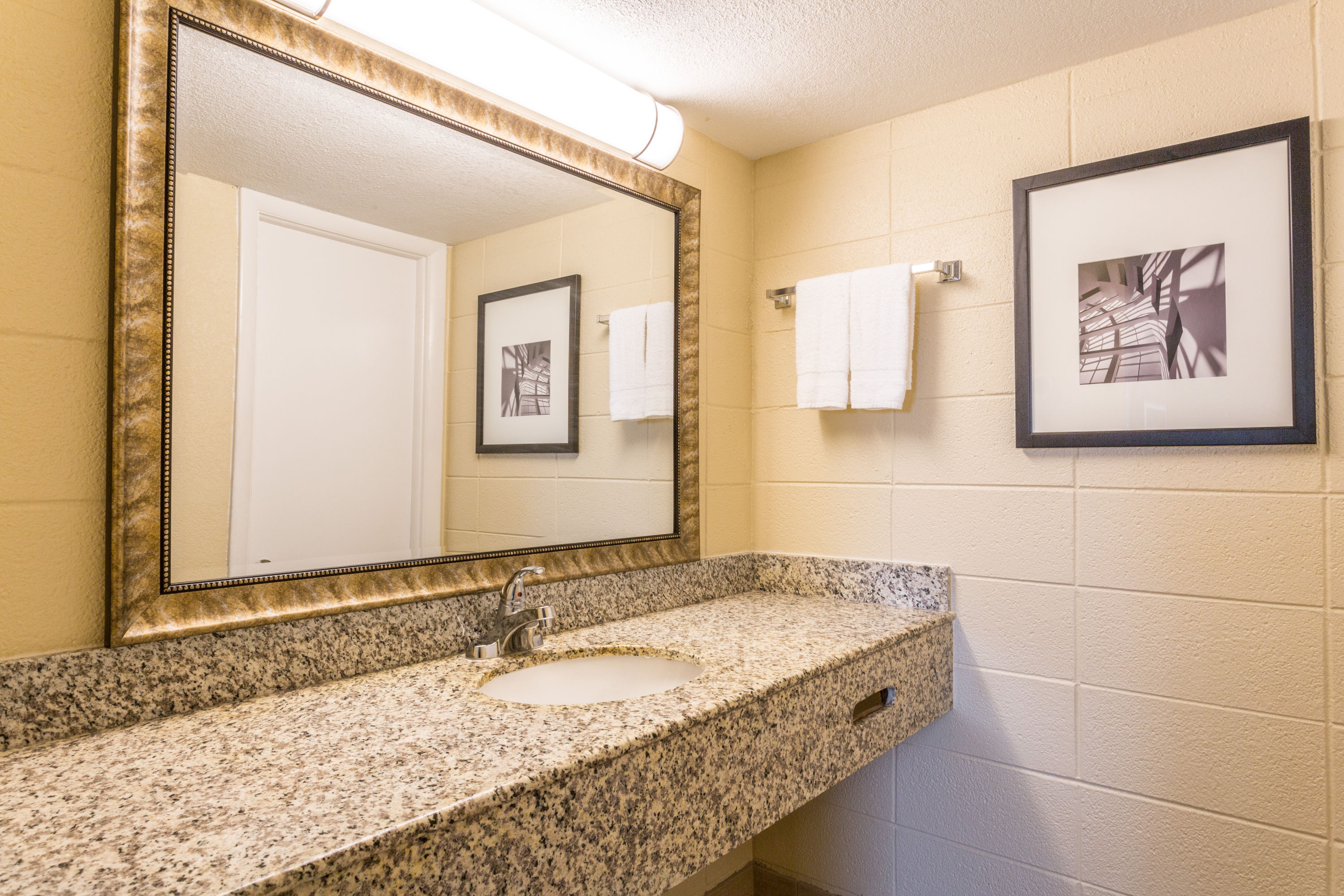 Guest room at the Howard Johnson by Wyndham Virginia Beach At The Beach in Virginia Beach, Virginia