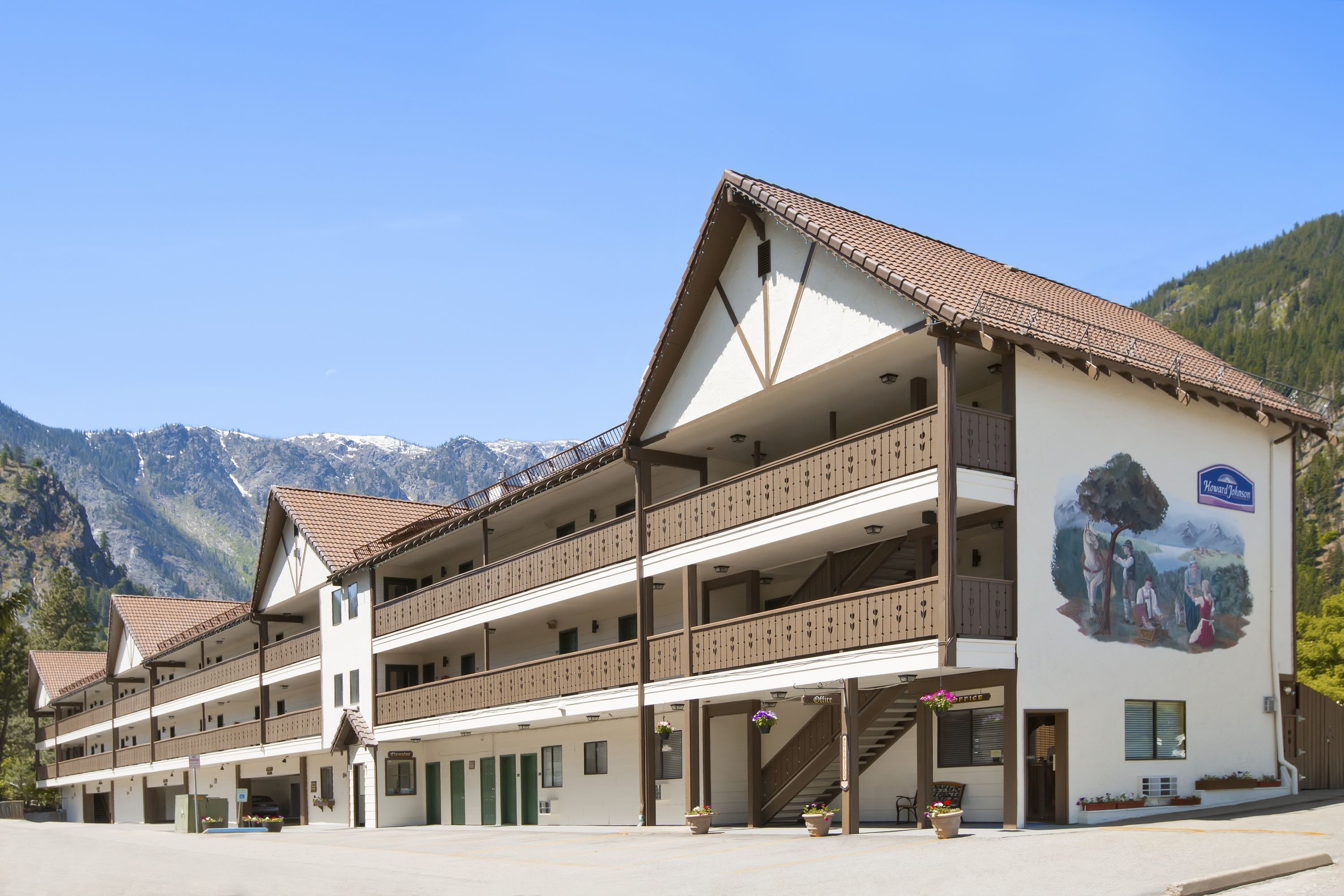 Howard Johnson By Wyndham Leavenworth Leavenworth Wa Hotels
