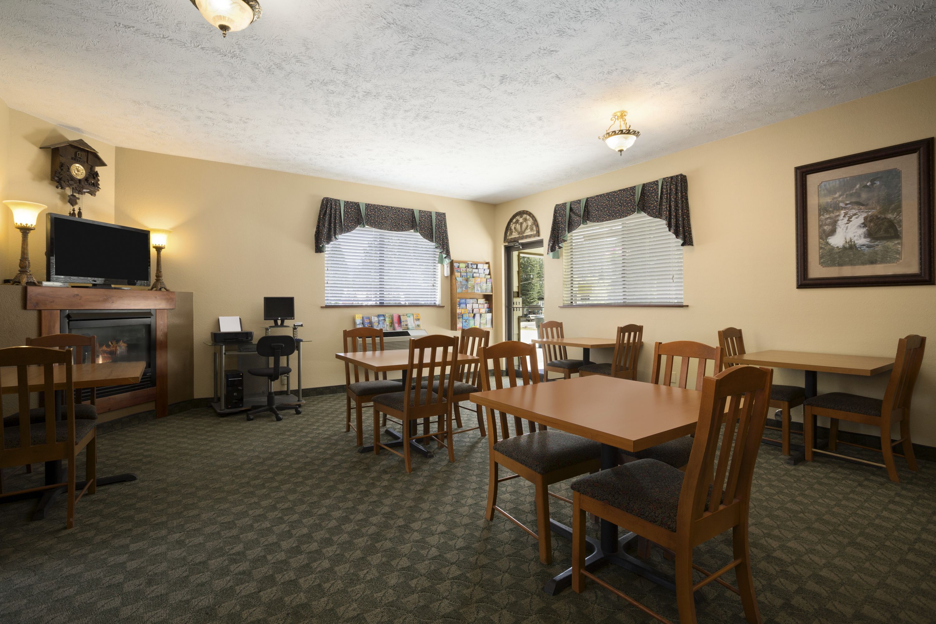 Howard Johnson By Wyndham Leavenworth Leavenworth Wa Hotels