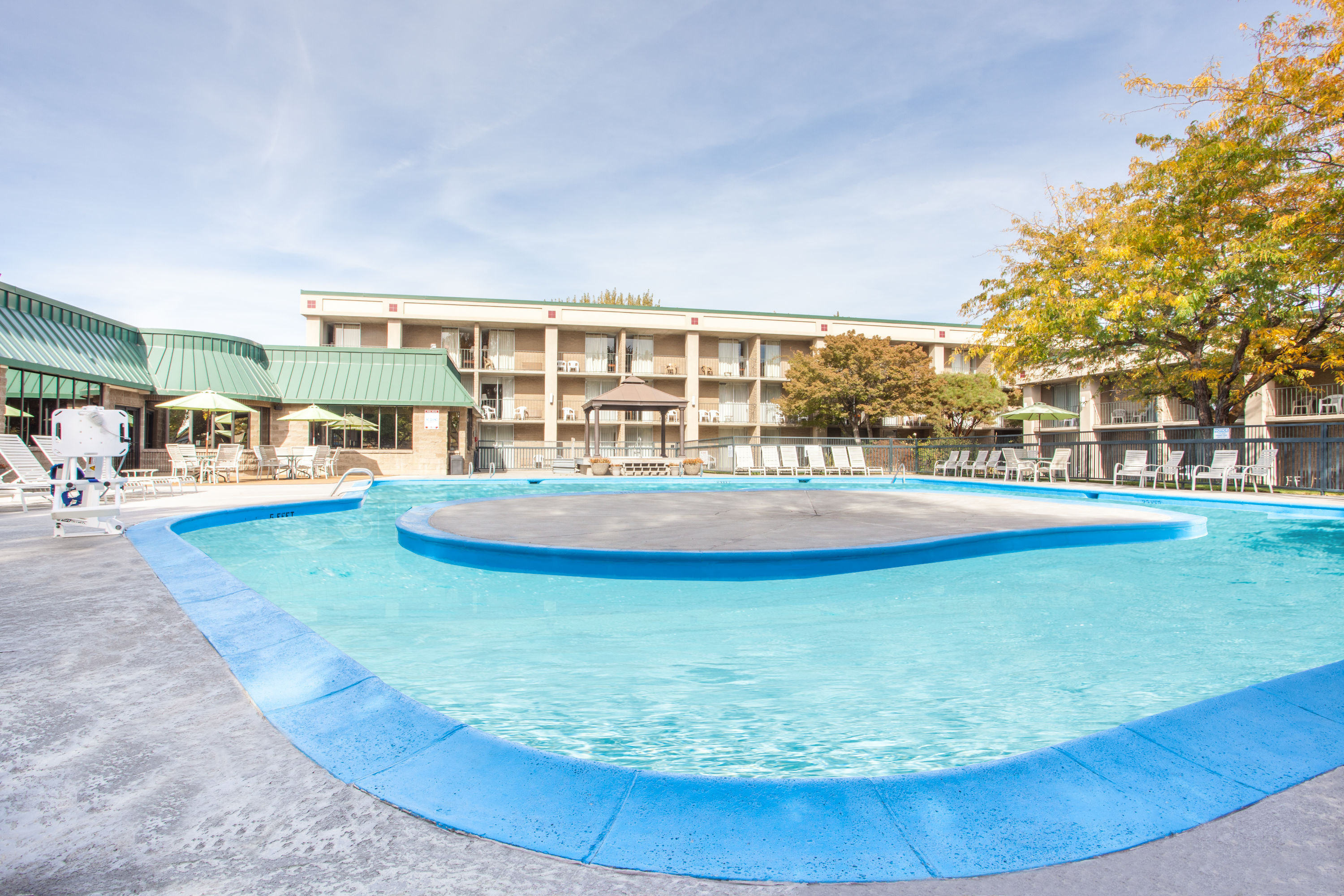 Howard Johnson Plaza By Wyndham Yakima Yakima Wa Hotels