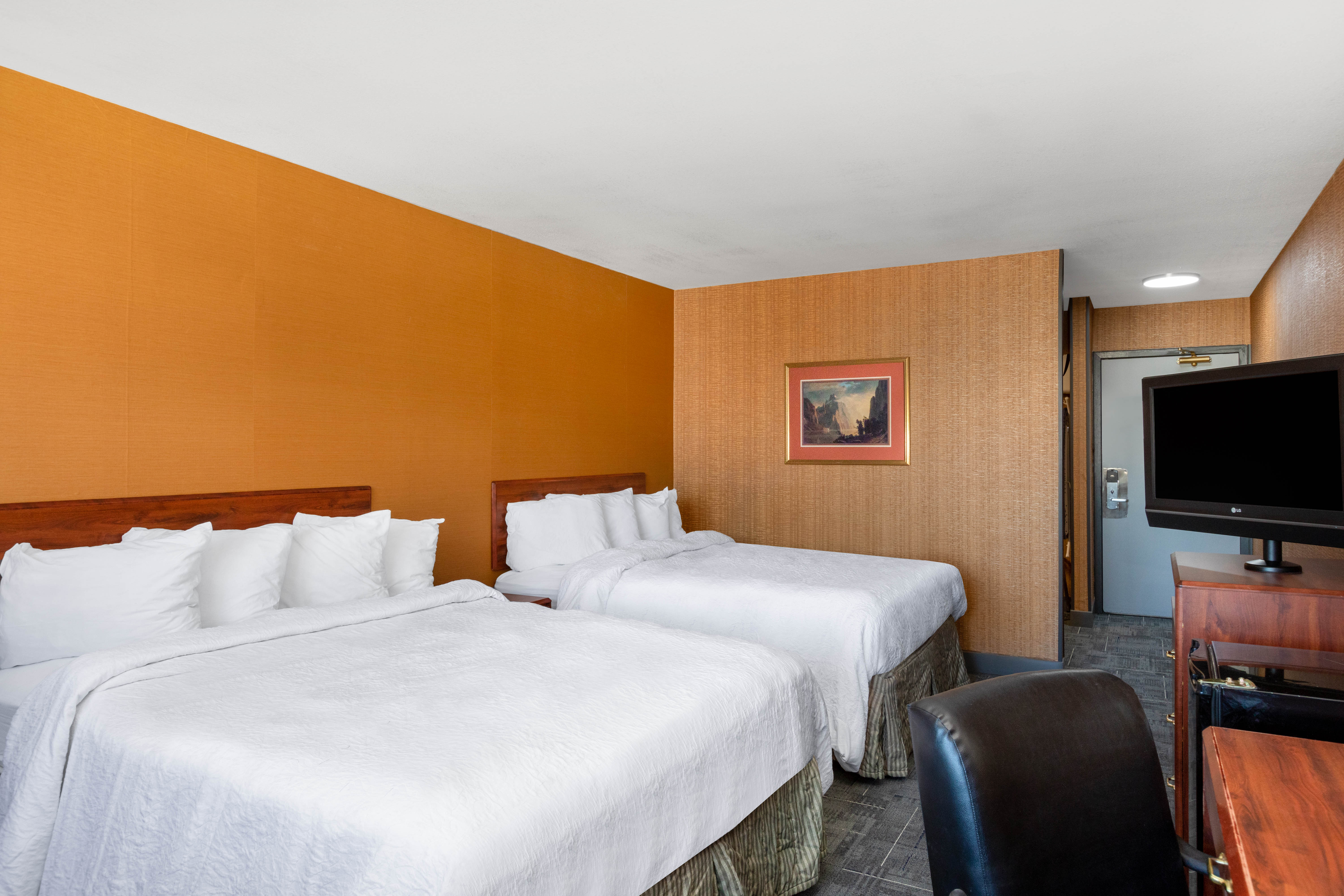 Guest room at the Howard Johnson by Wyndham Gillette in Gillette, Wyoming