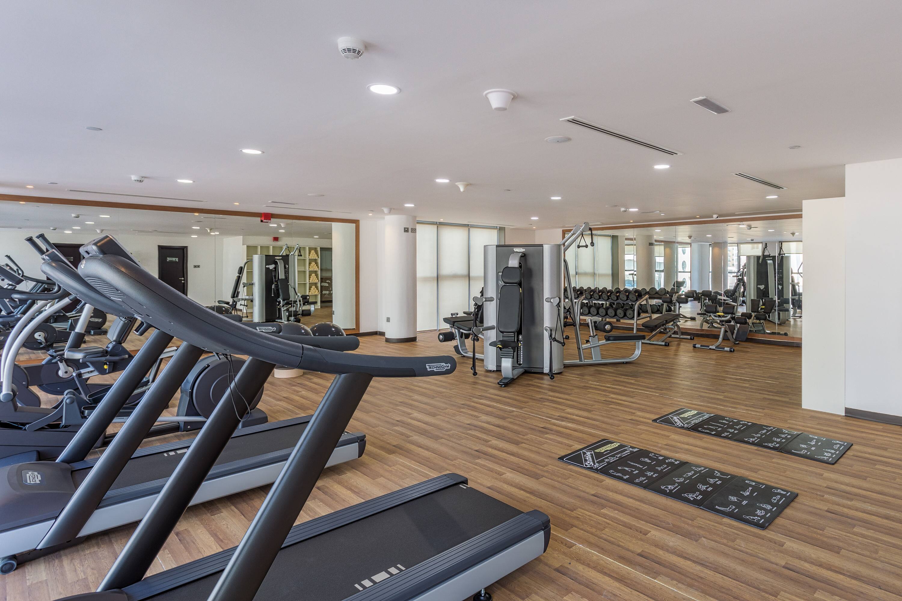 Wyndham Dubai Marina Services Amenities