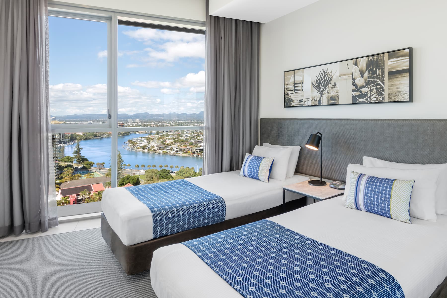 Guest room at the Wyndham Hotel Surfers Paradise in Surfers Paradise, Other than US/Canada