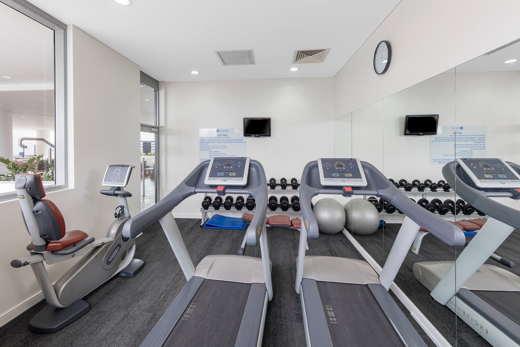 Fitness room at Wyndham Hotel Surfers Paradise in Surfers Paradise, Other than US/Canada