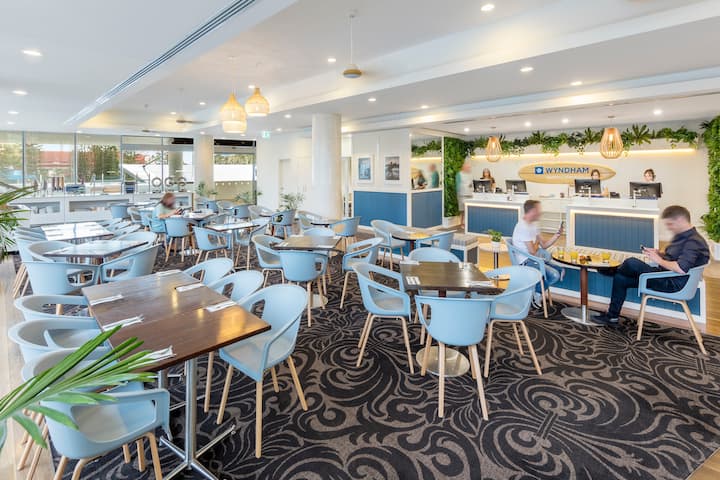 Wyndham Hotel Surfers Paradise restaurant main dining in Surfers Paradise, Other than US/Canada