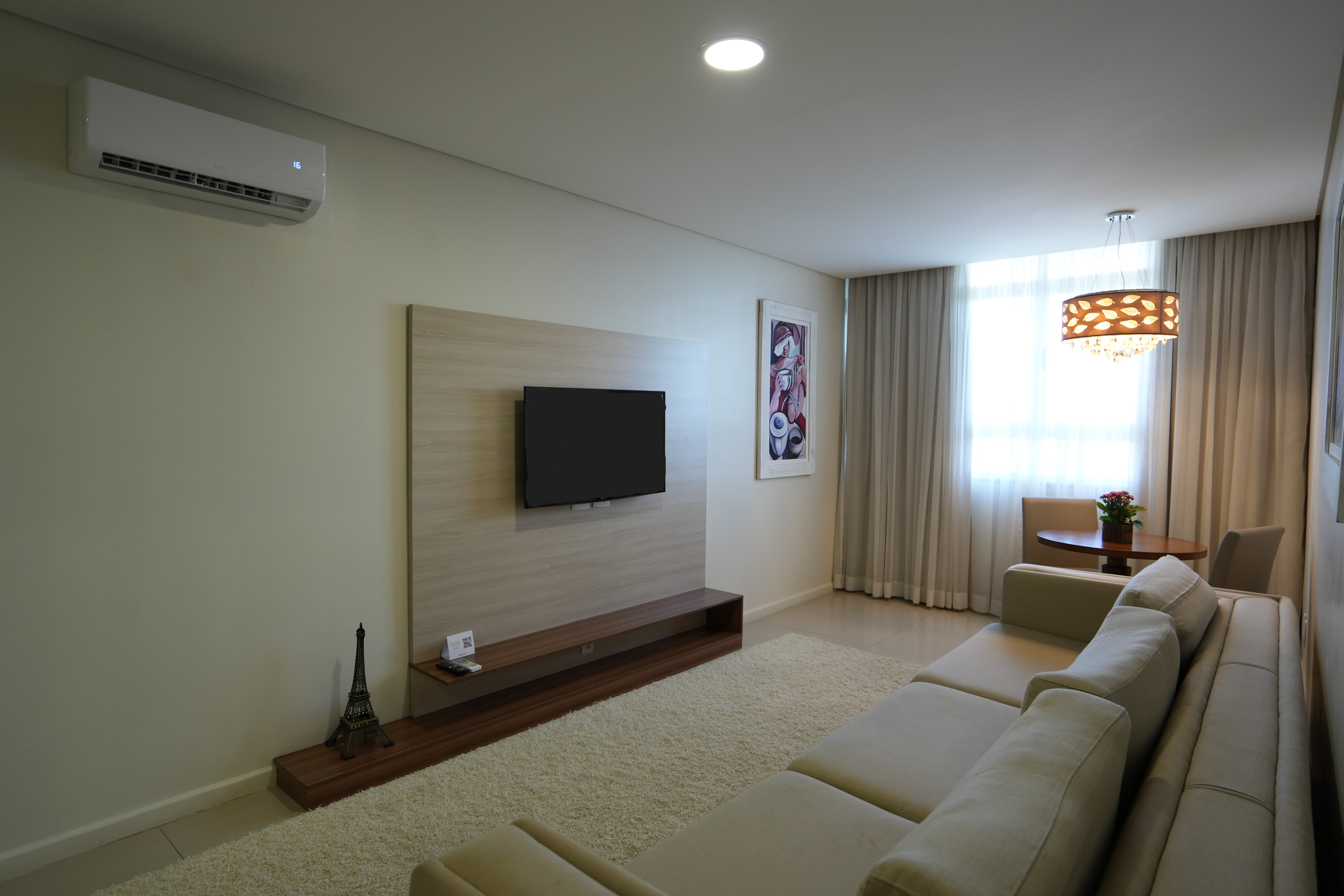 Guest room at the Wyndham Foz do Iguacu in Foz do Iguacu, Other than US/Canada