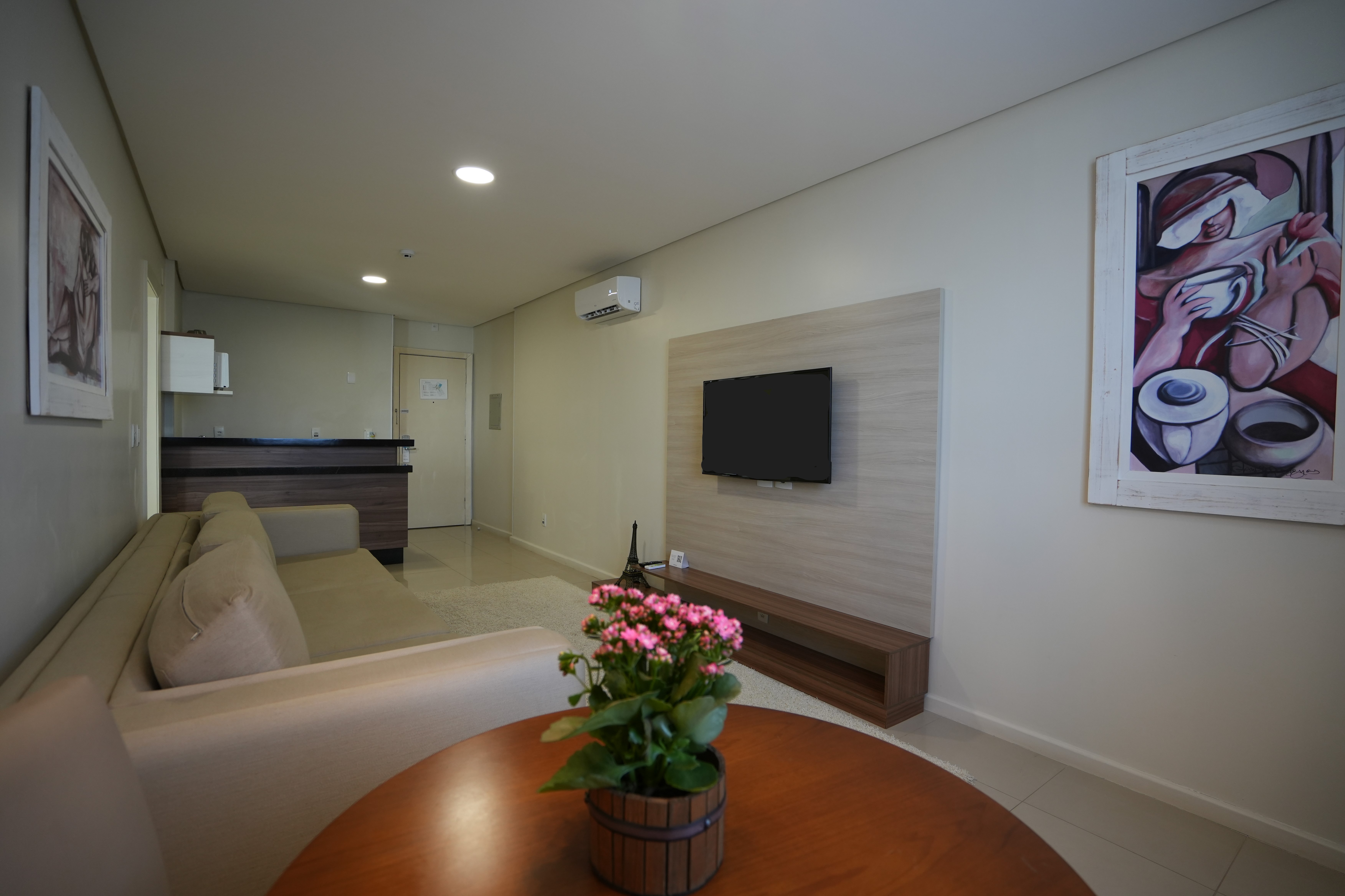 Guest room at the Wyndham Foz do Iguacu in Foz do Iguacu, Other than US/Canada