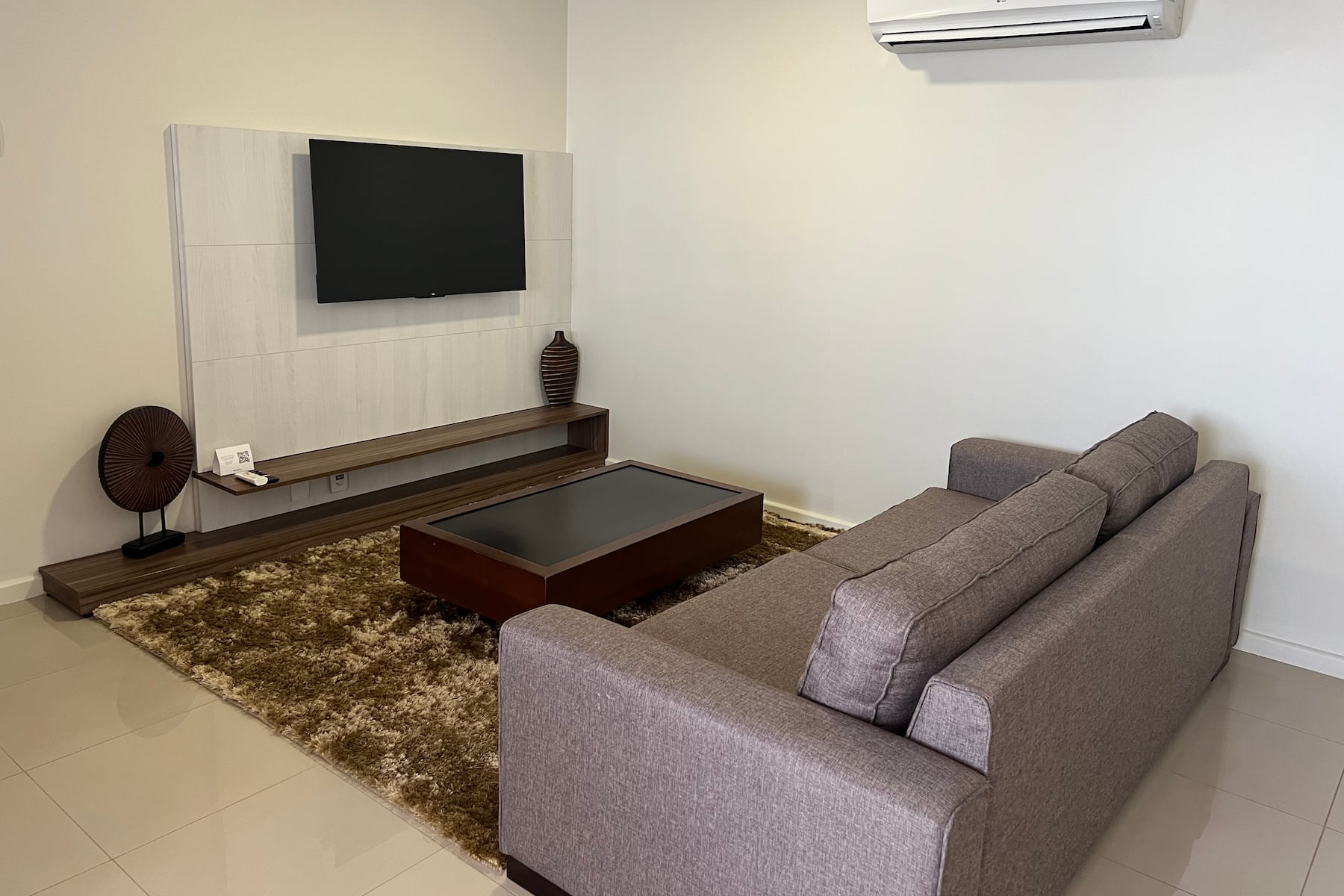 Guest room at the Wyndham Foz do Iguacu in Foz do Iguacu, Other than US/Canada