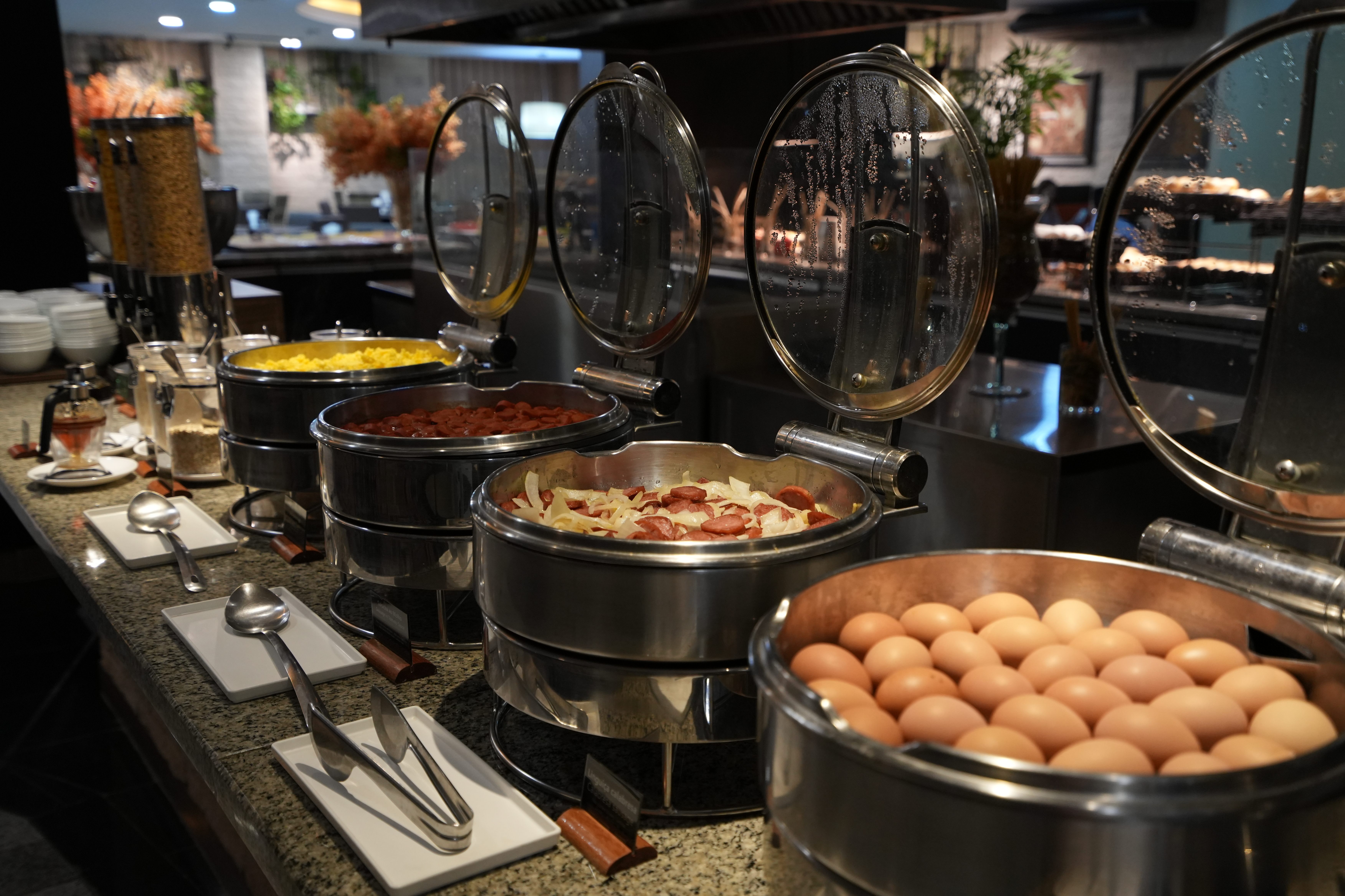 Wyndham Foz do Iguacu restaurant in Foz do Iguacu, Other than US/Canada