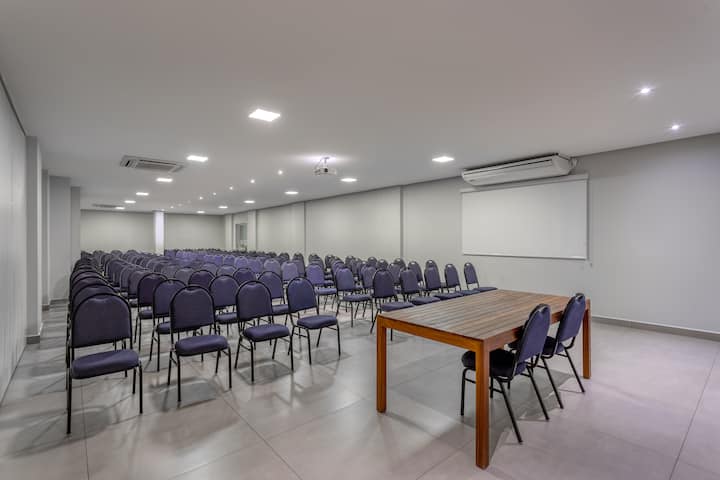 Meeting room at Wyndham Olimpia Royal Hotel in Olimpia, Other than US/Canada