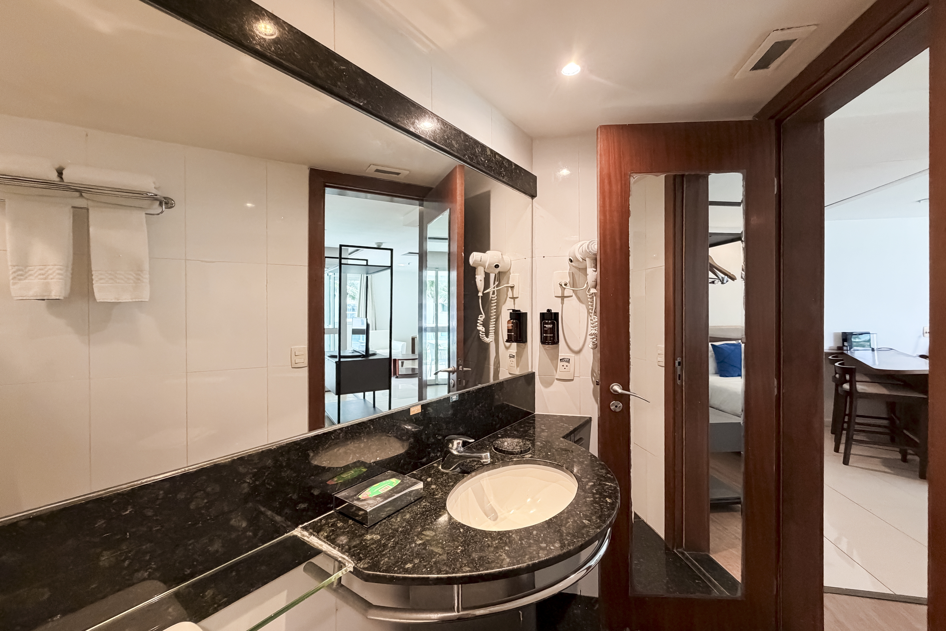 Guest room bath at the Wyndham Rio Barra in Rio de Janeiro, Other than US/Canada