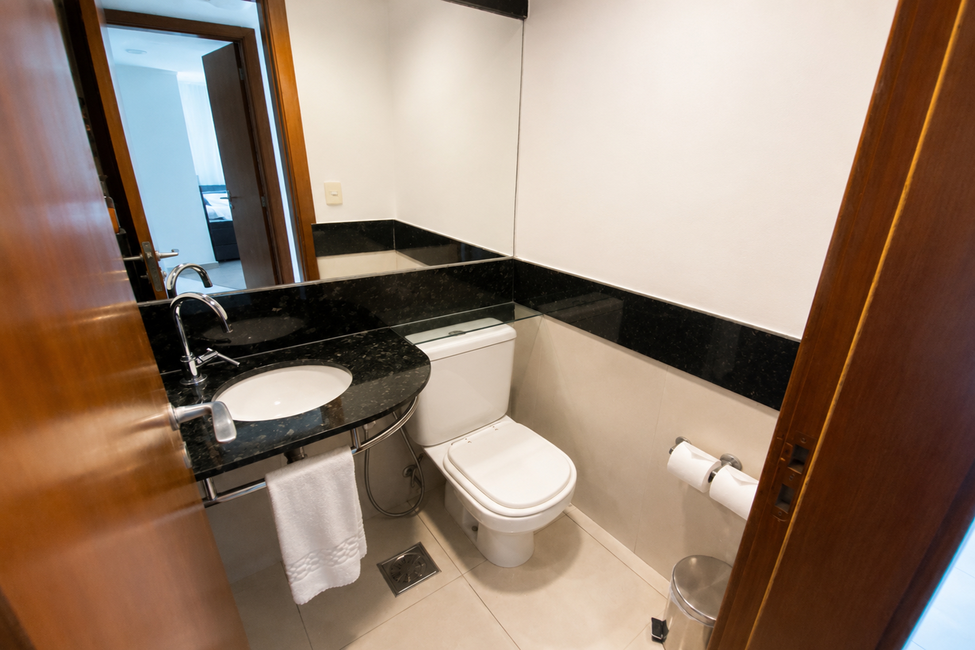 Guest room bath at the Wyndham Rio Barra in Rio de Janeiro, Other than US/Canada