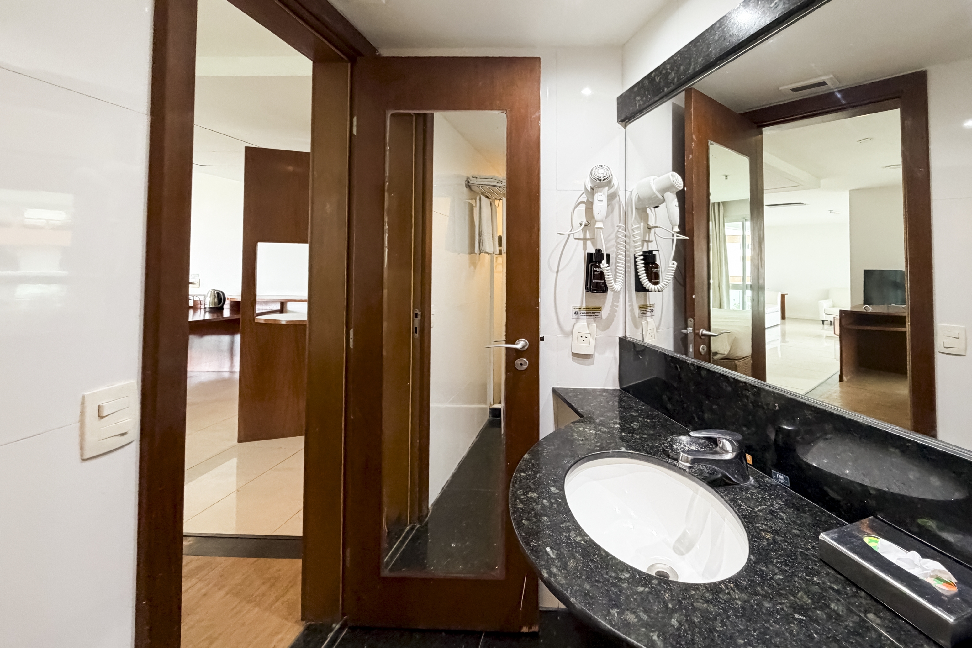Guest room bath at the Wyndham Rio Barra in Rio de Janeiro, Other than US/Canada