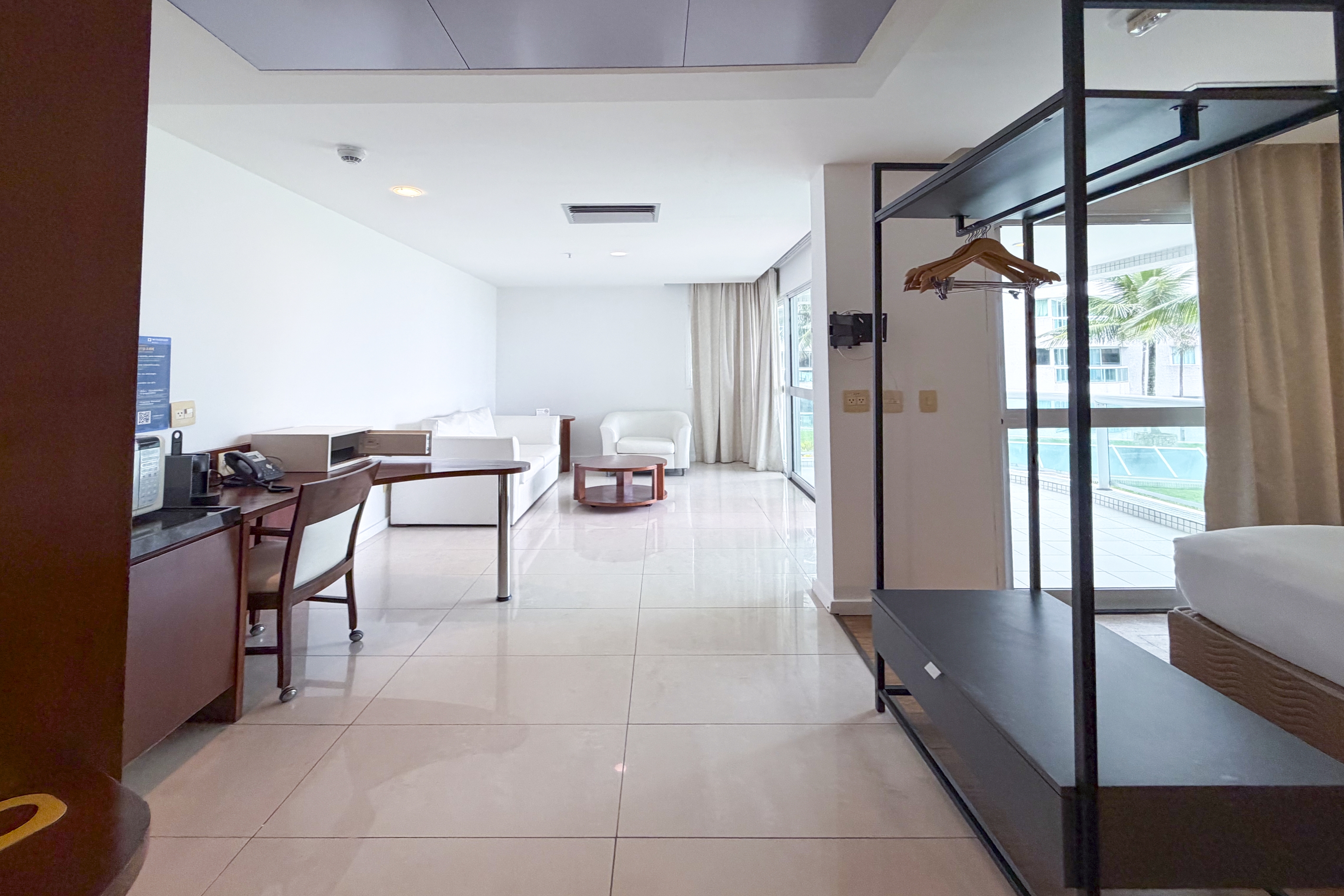 Guest room at the Wyndham Rio Barra in Rio de Janeiro, Other than US/Canada