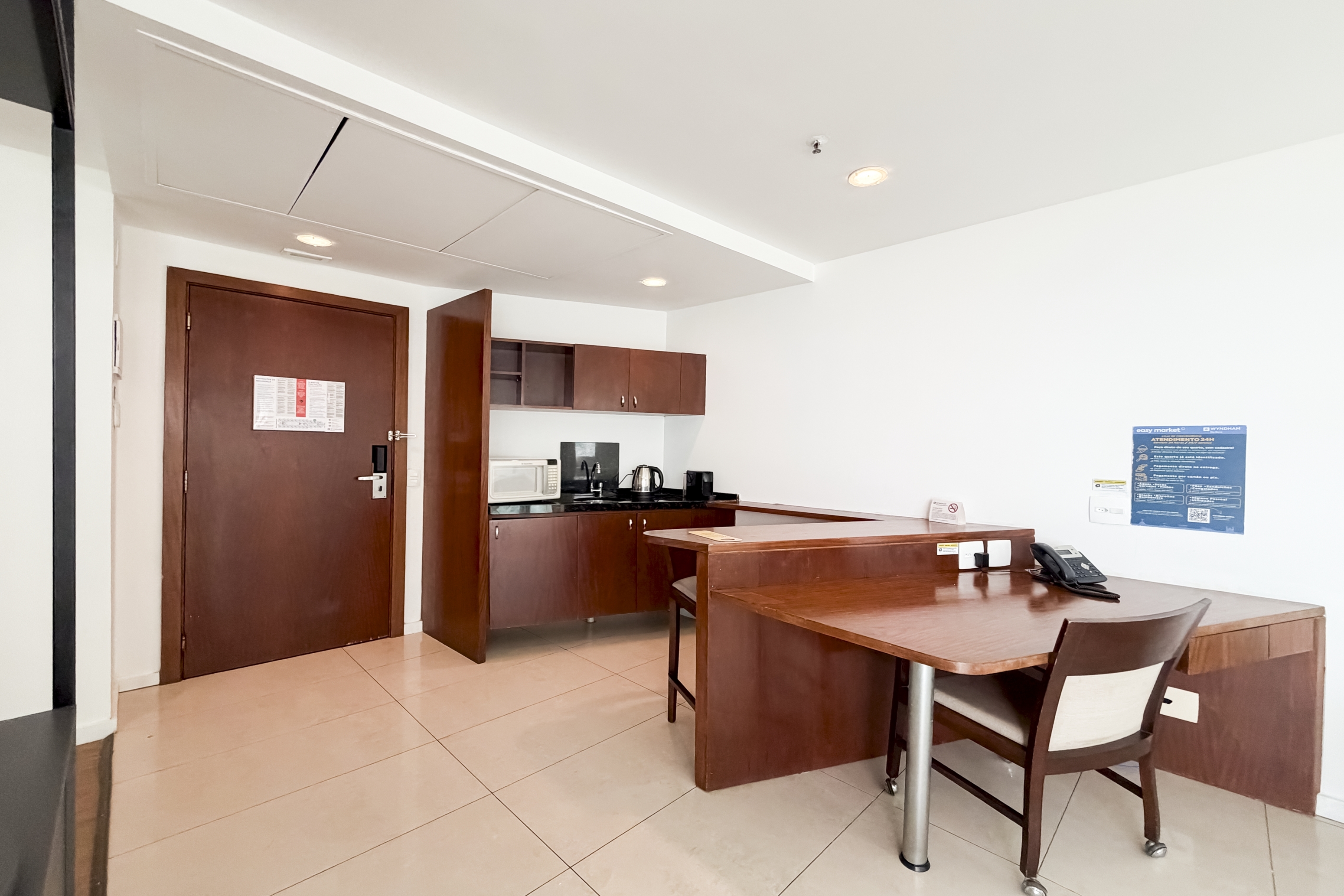Guest room at the Wyndham Rio Barra in Rio de Janeiro, Other than US/Canada