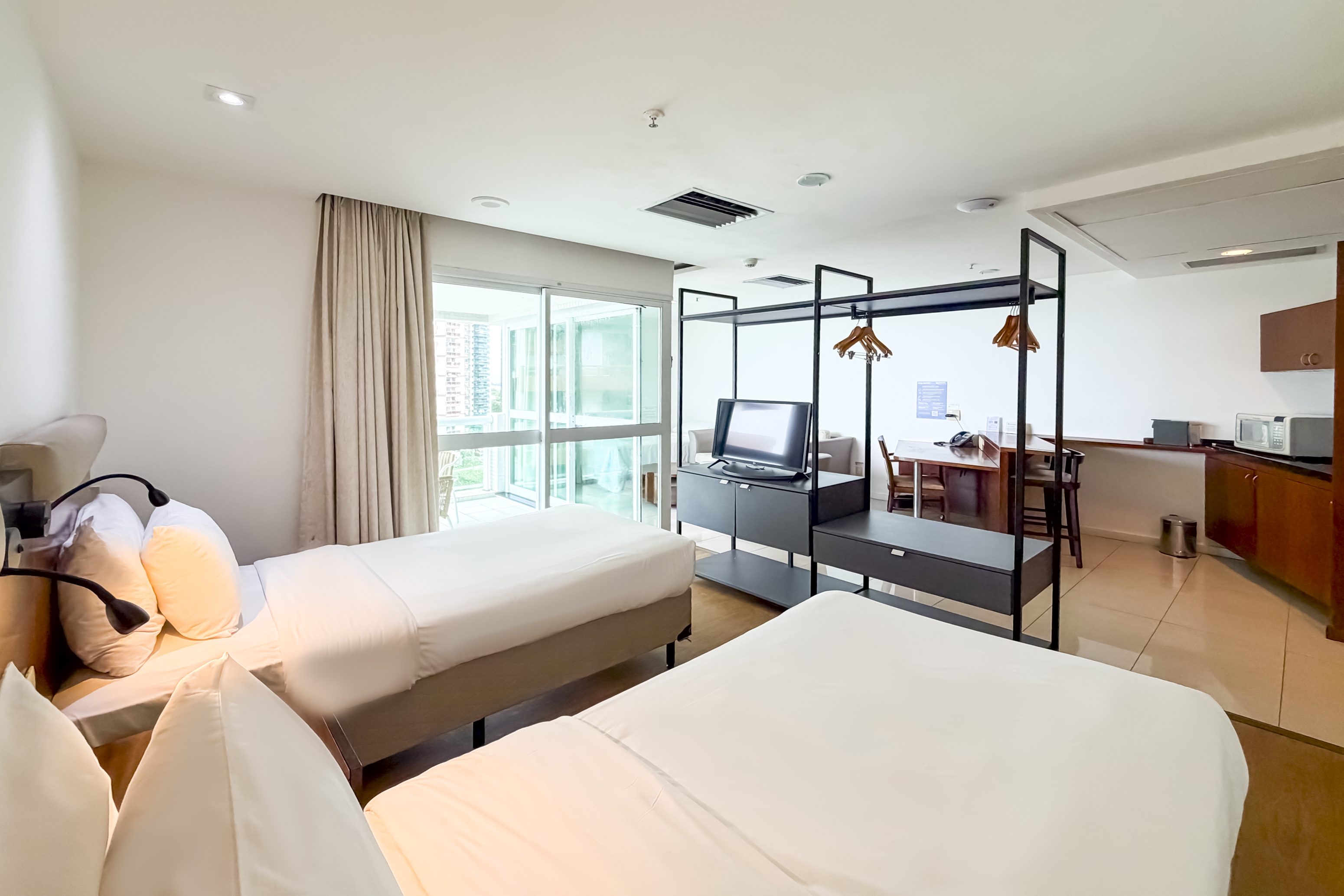 Guest room at the Wyndham Rio Barra in Rio de Janeiro, Other than US/Canada