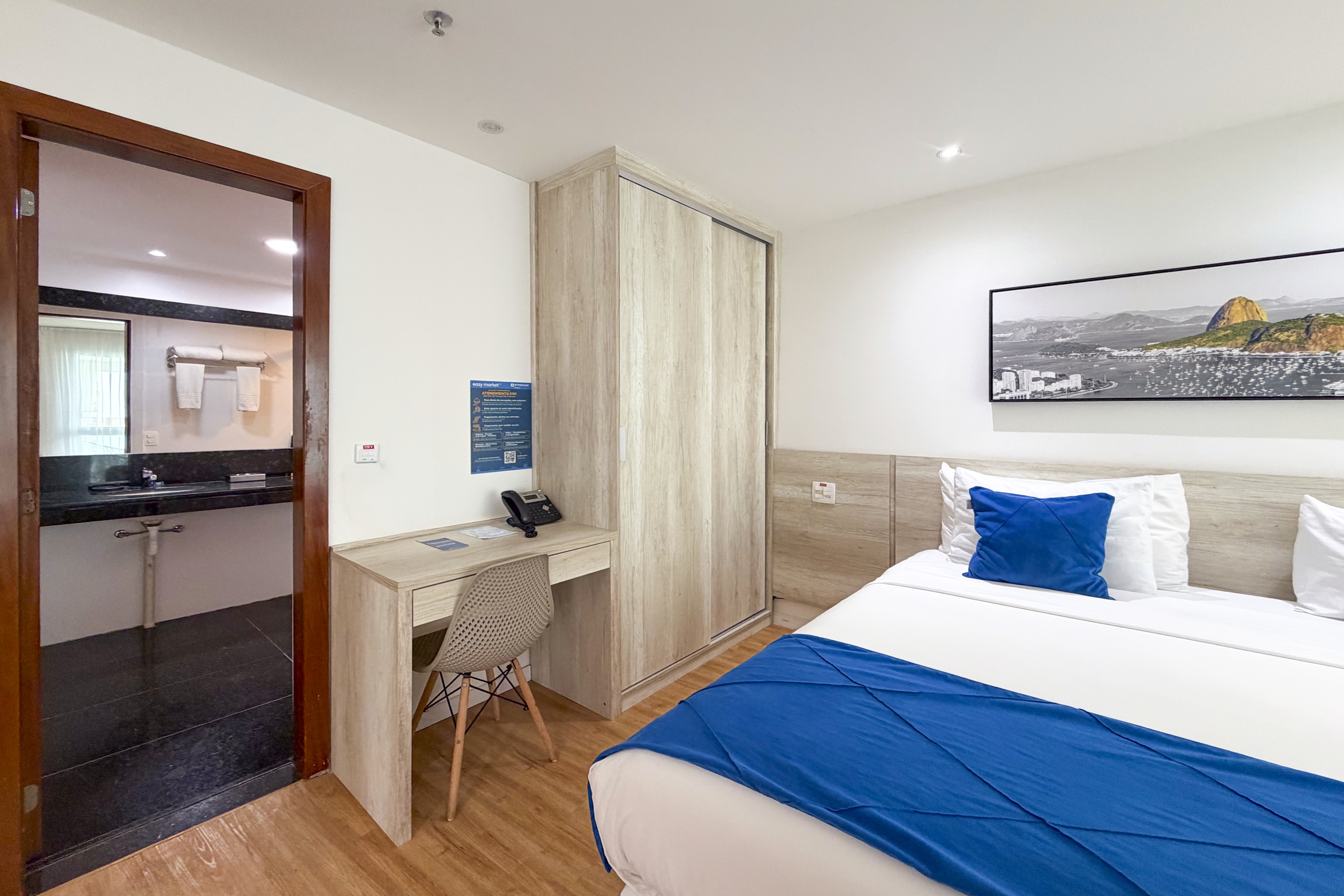Guest room at the Wyndham Rio Barra in Rio de Janeiro, Other than US/Canada