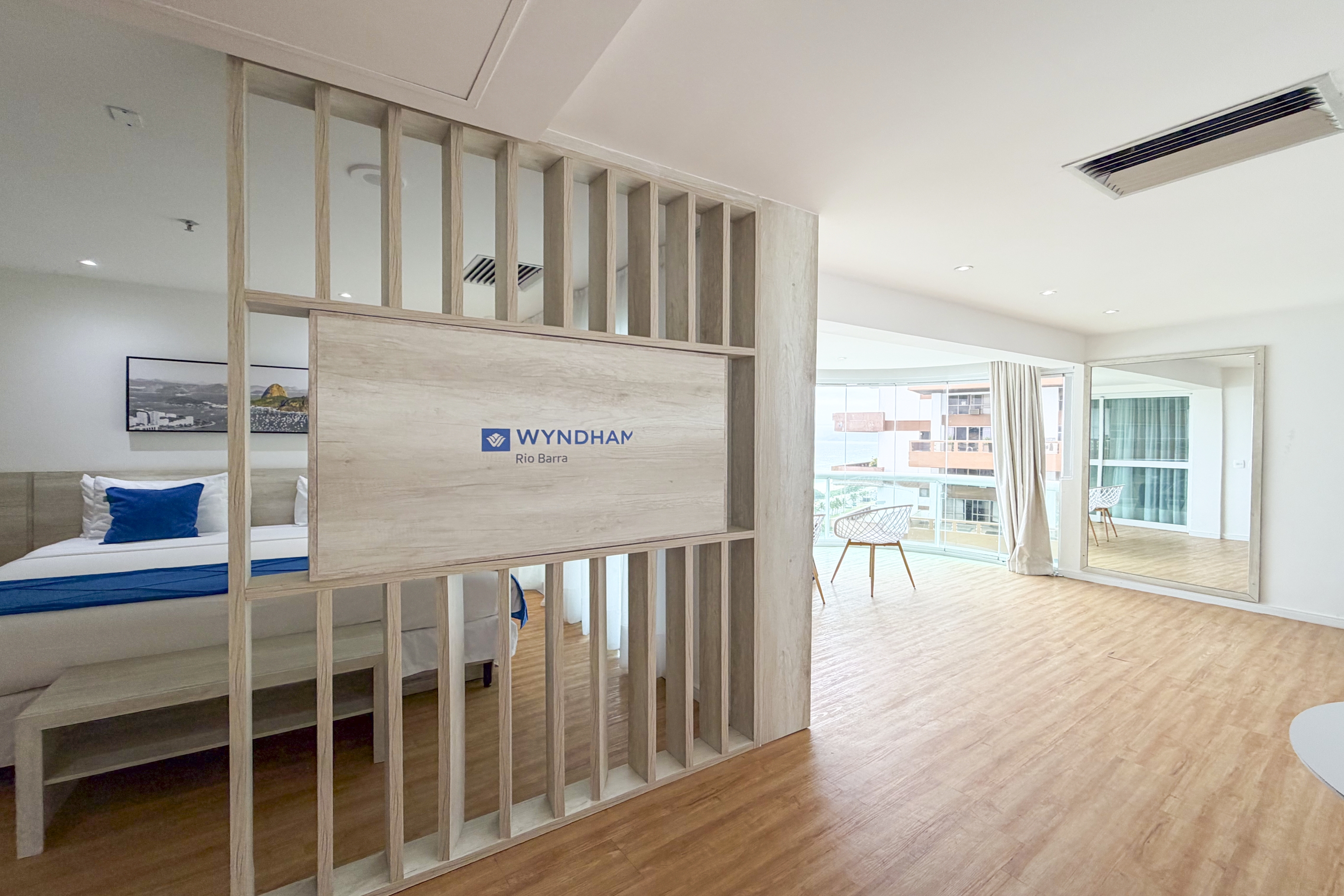 Guest room at the Wyndham Rio Barra in Rio de Janeiro, Other than US/Canada