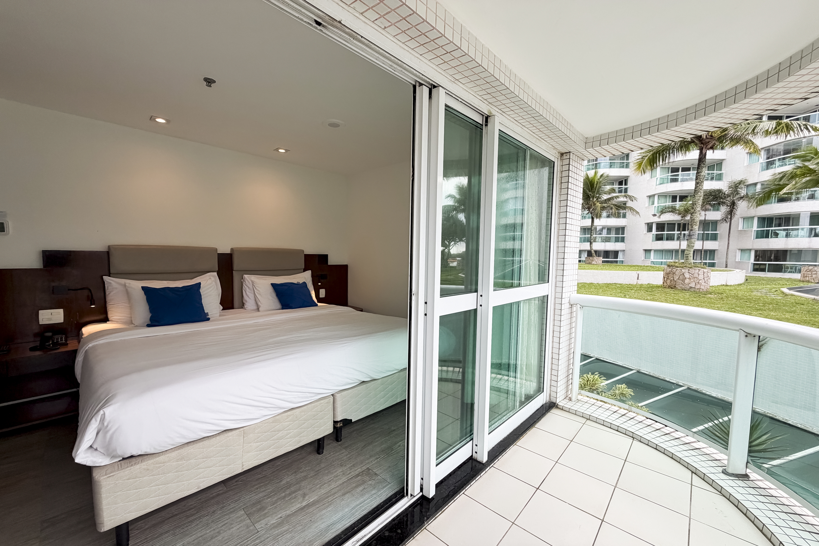 Guest room at the Wyndham Rio Barra in Rio de Janeiro, Other than US/Canada