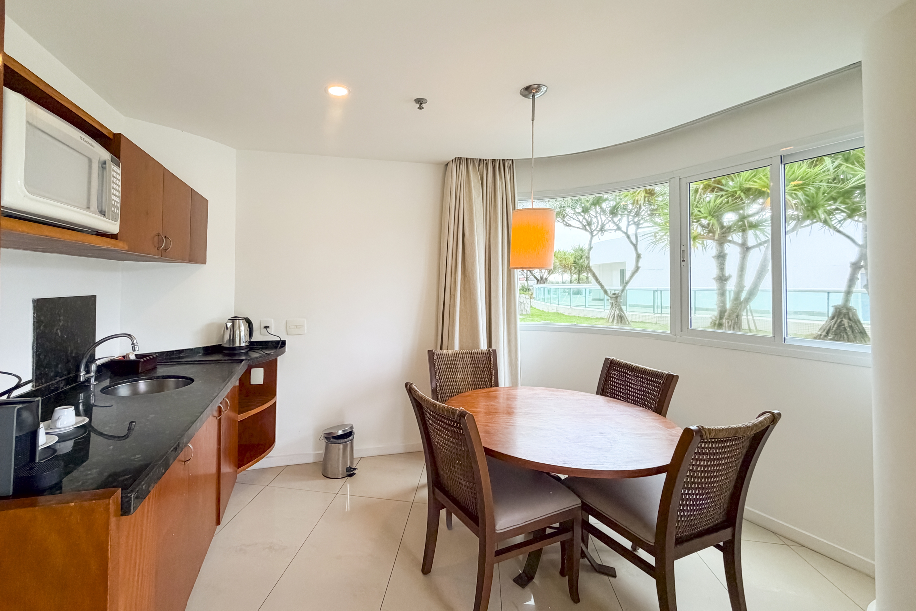 Guest room at the Wyndham Rio Barra in Rio de Janeiro, Other than US/Canada