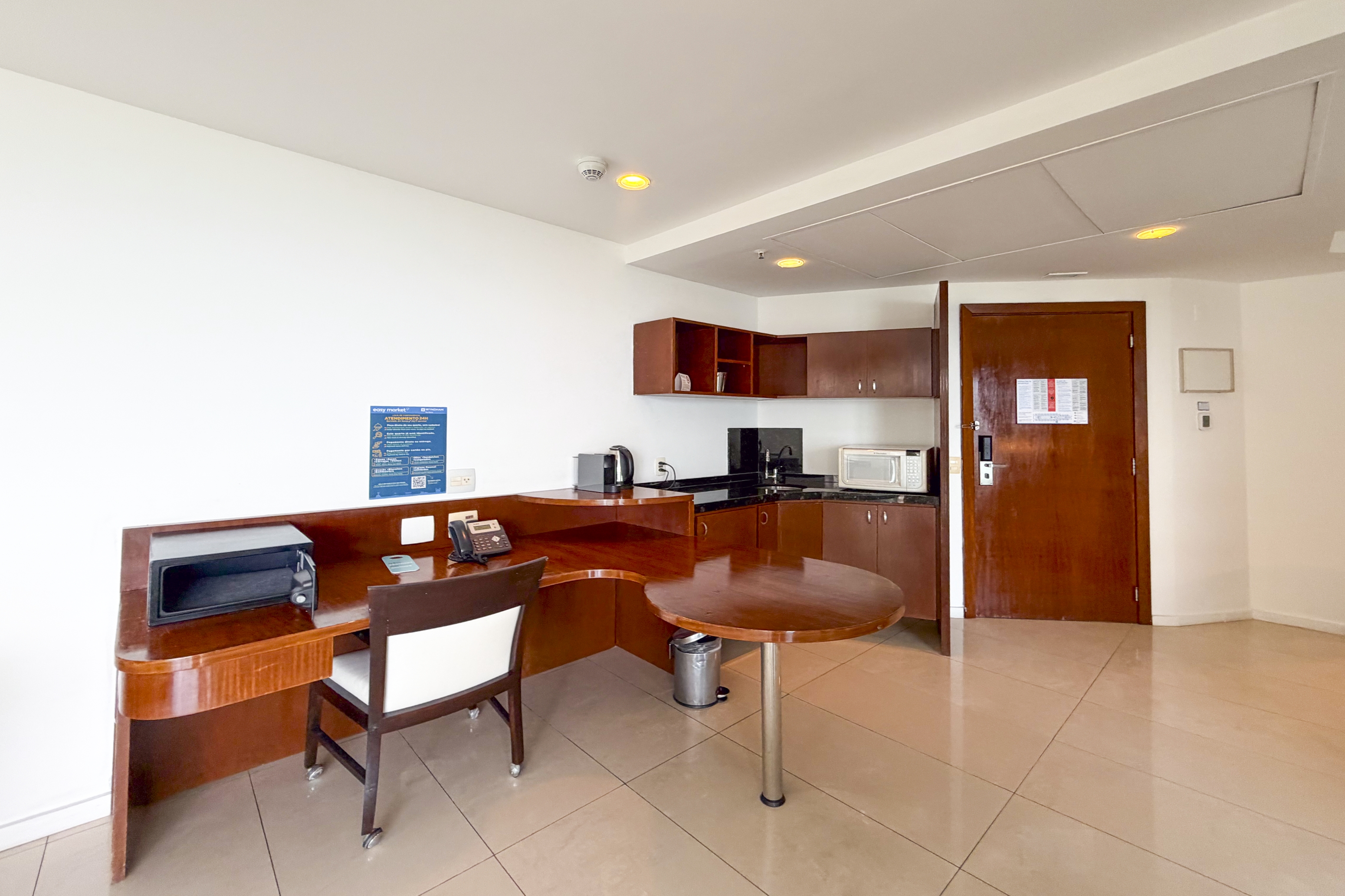 Guest room at the Wyndham Rio Barra in Rio de Janeiro, Other than US/Canada