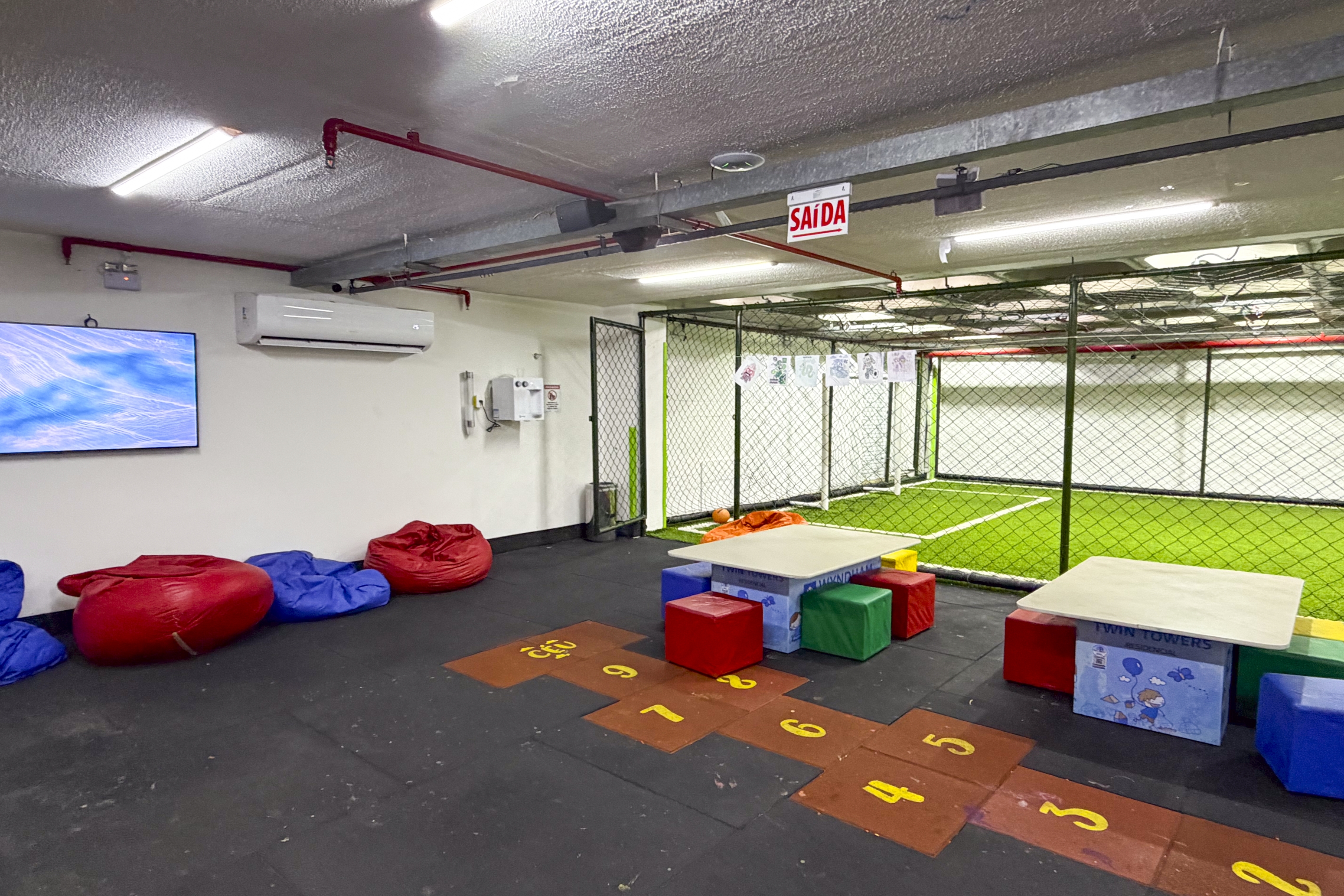 Kids Club at Wyndham Rio Barra in Rio de Janeiro, Other than US/Canada