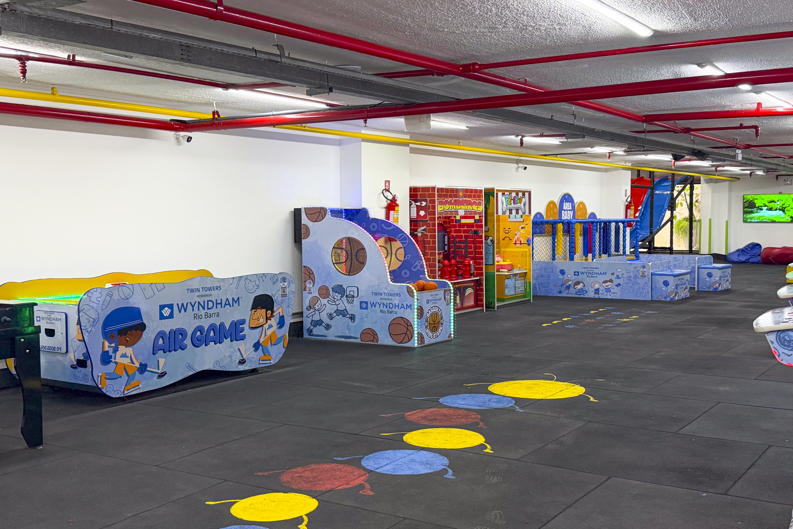 Kids Club at Wyndham Rio Barra in Rio de Janeiro, Other than US/Canada
