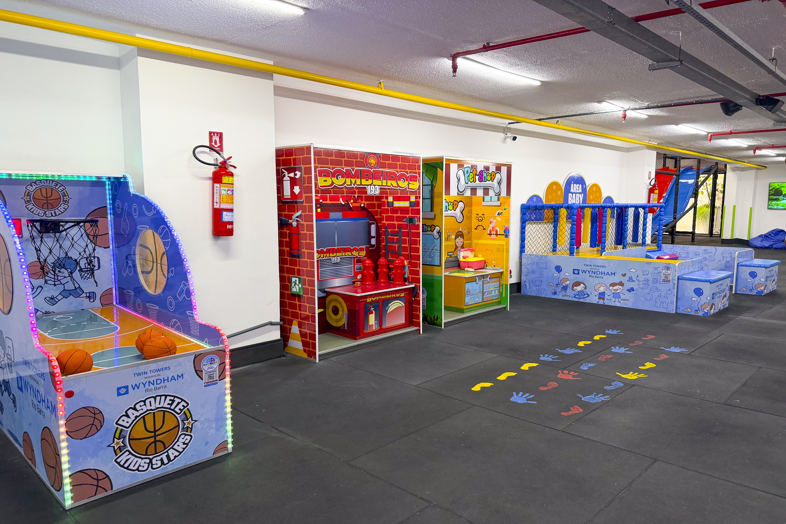 Kids Club at Wyndham Rio Barra in Rio de Janeiro, Other than US/Canada