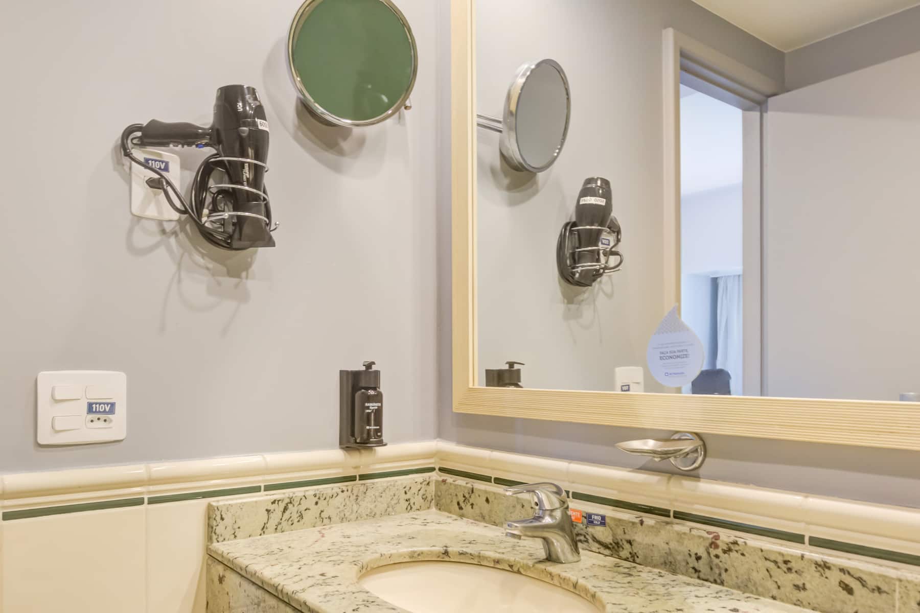 Guest room bath at the Wyndham Sao Paulo Berrini in Sao Paulo, Other than US/Canada