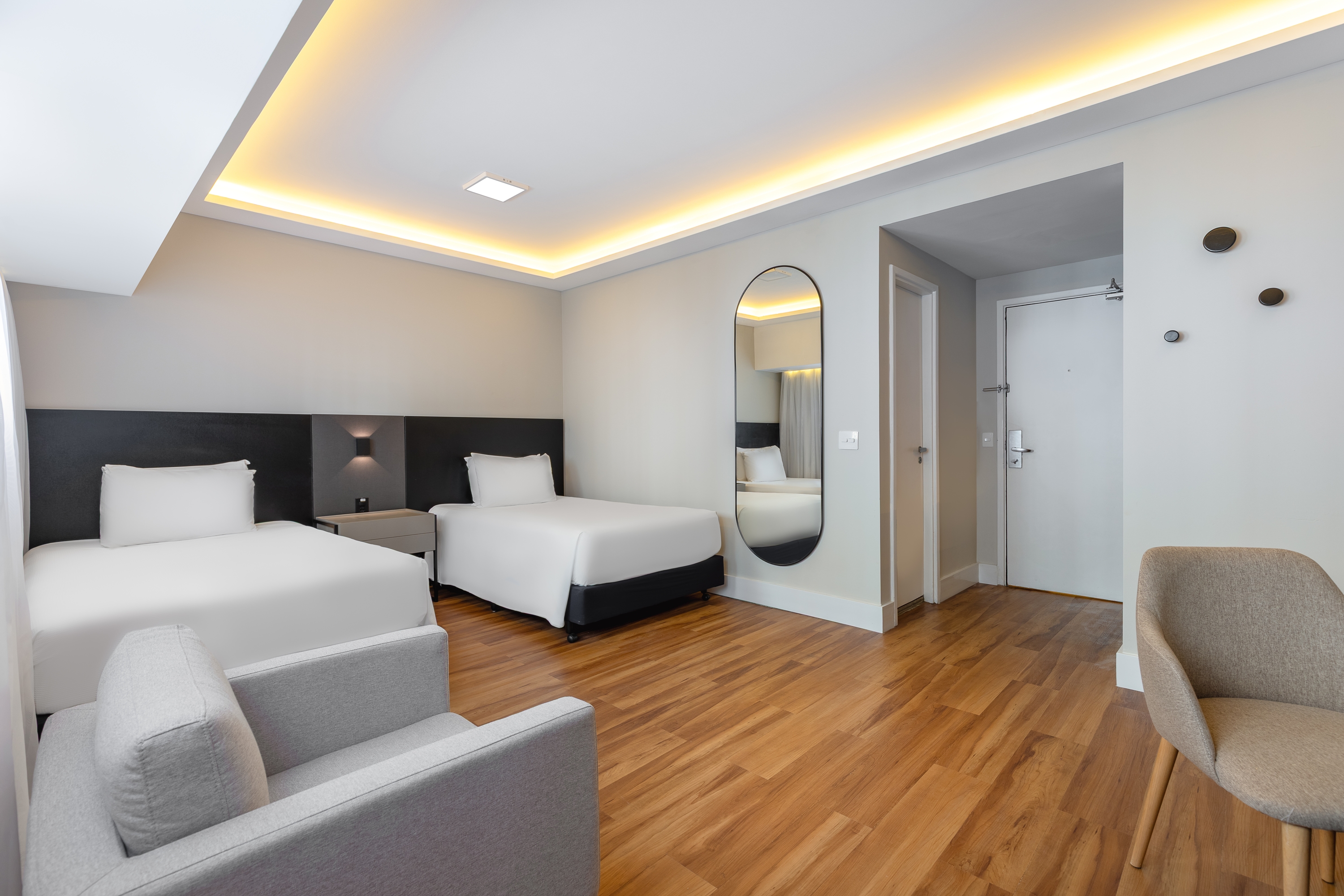 Guest room at the Wyndham Sao Paulo Berrini in Sao Paulo, Other than US/Canada