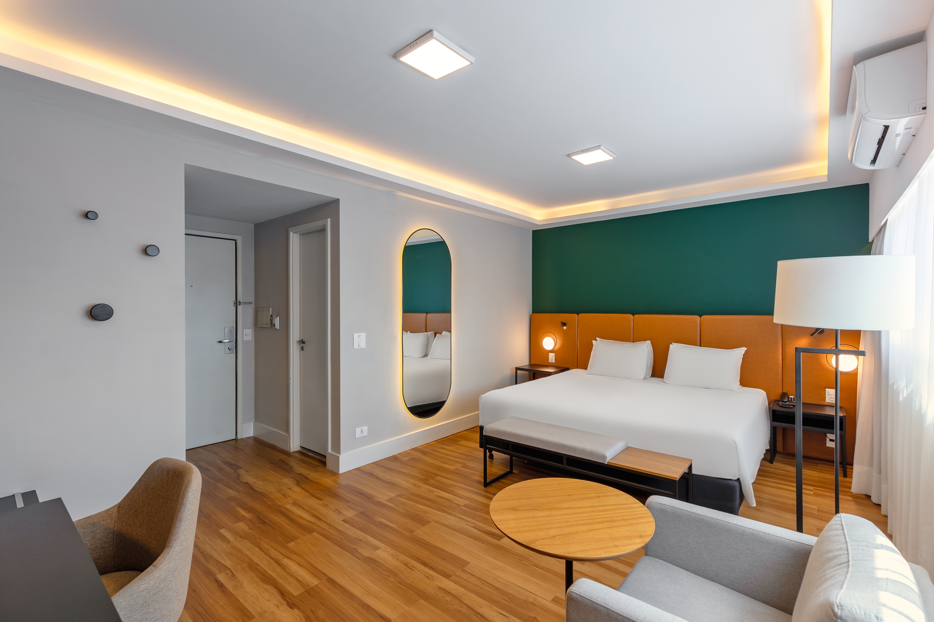 Guest room at the Wyndham Sao Paulo Berrini in Sao Paulo, Other than US/Canada