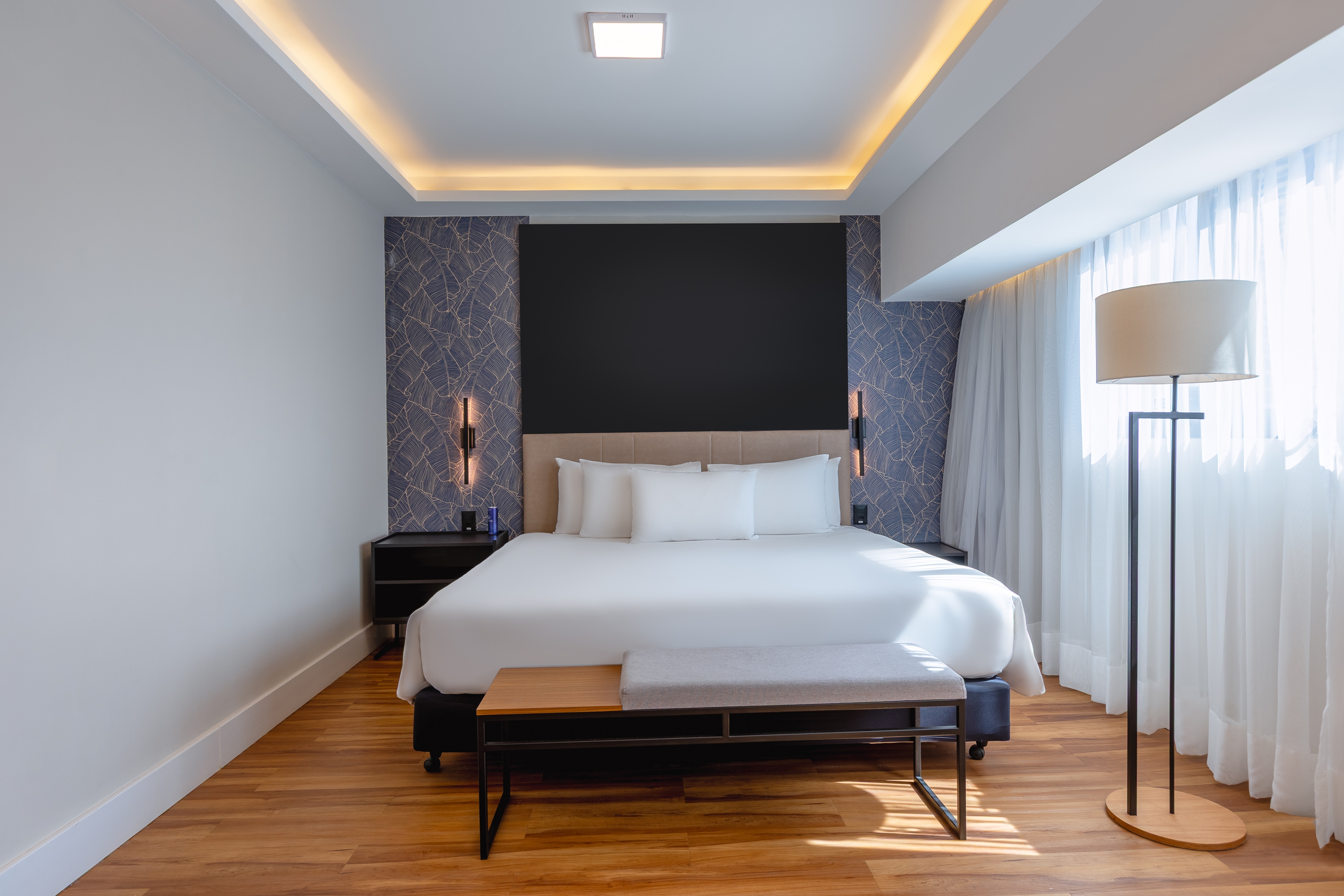 Guest room at the Wyndham Sao Paulo Berrini in Sao Paulo, Other than US/Canada