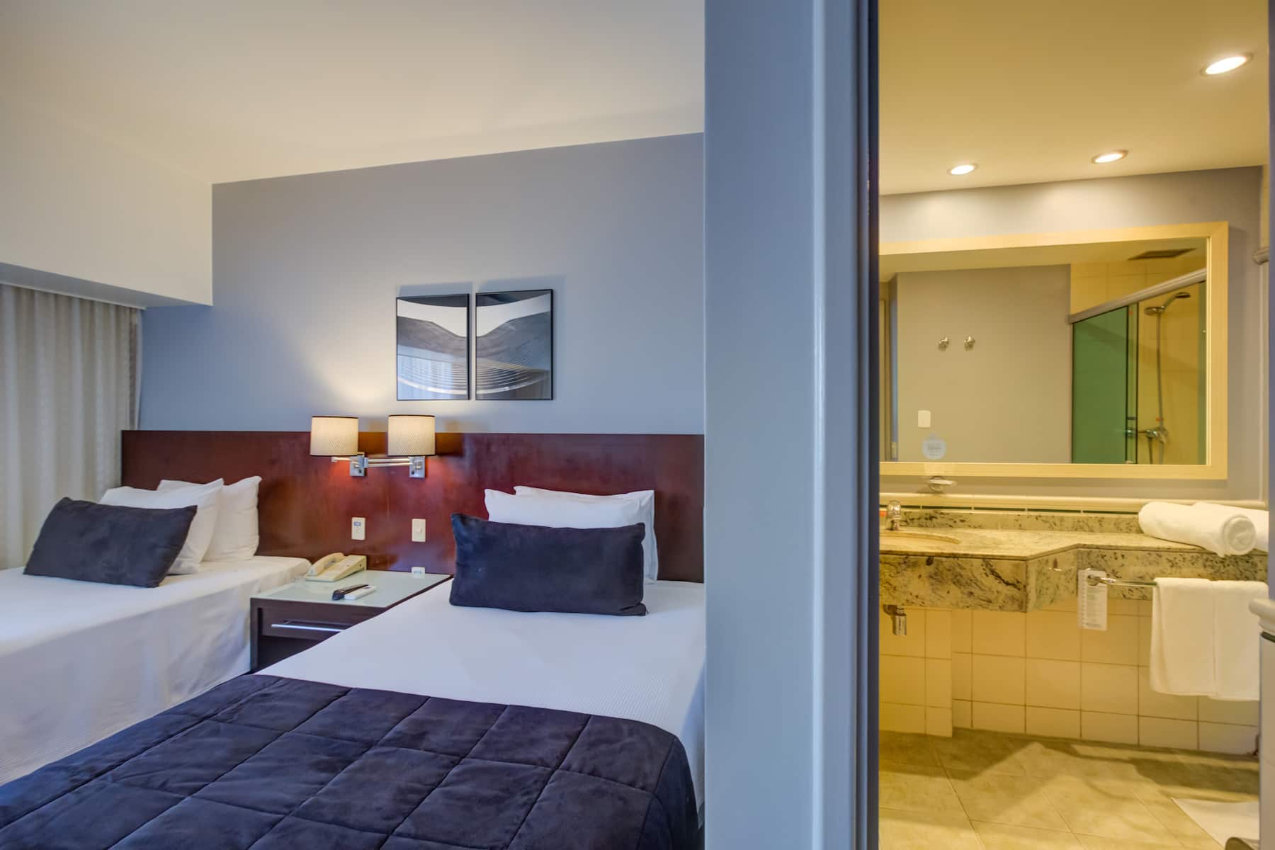 Guest room at the Wyndham Sao Paulo Berrini in Sao Paulo, Other than US/Canada