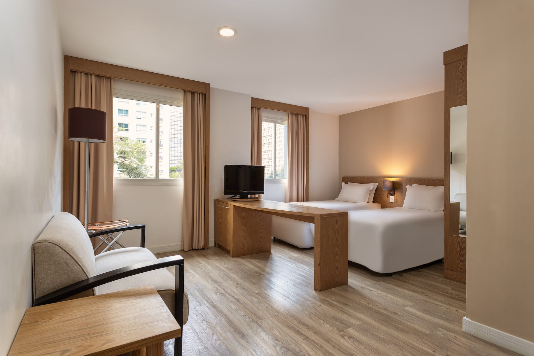 Guest room at the Wyndham Sao Paulo Paulista in Sao Paulo, Other than US/Canada