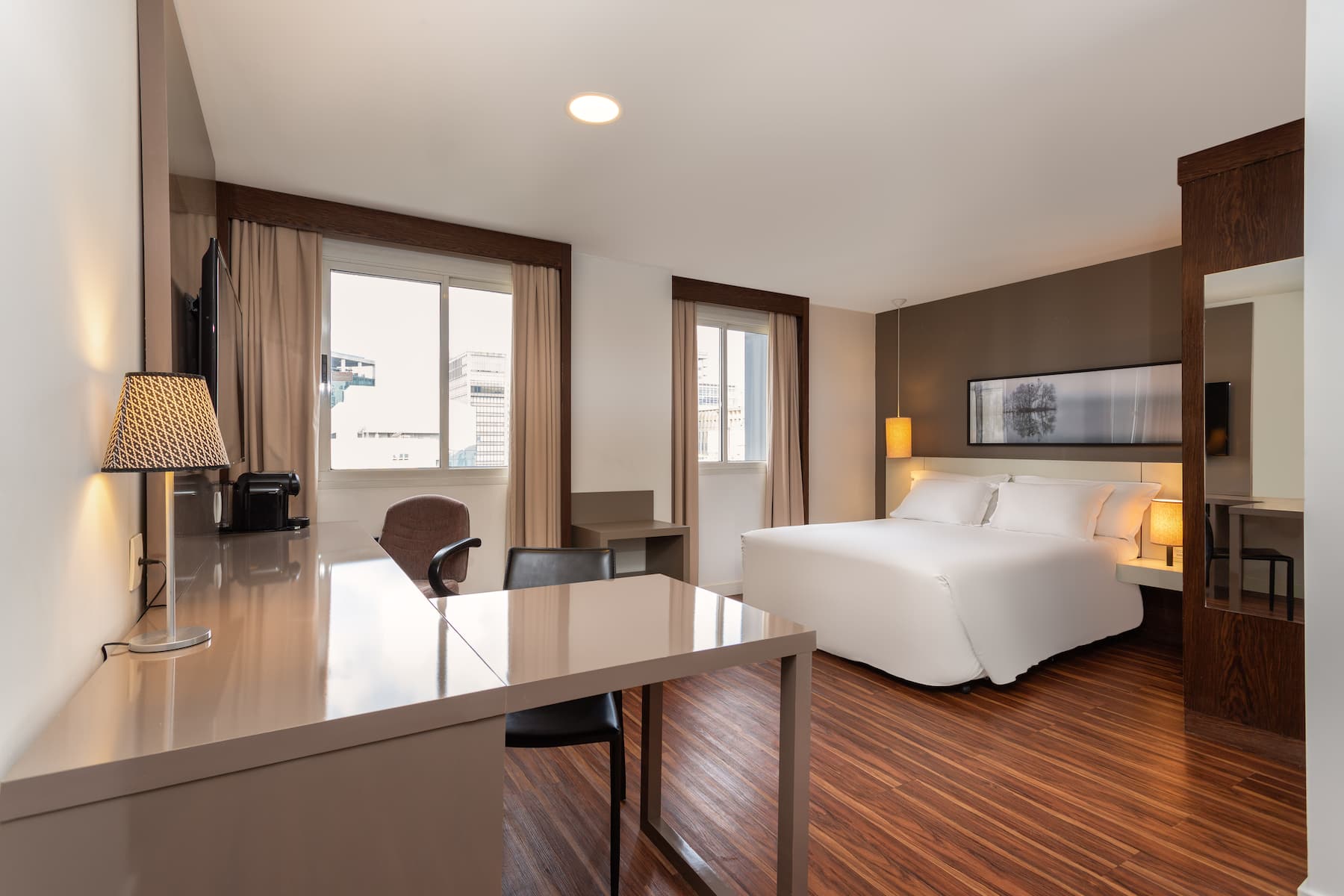 Guest room at the Wyndham Sao Paulo Paulista in Sao Paulo, Other than US/Canada