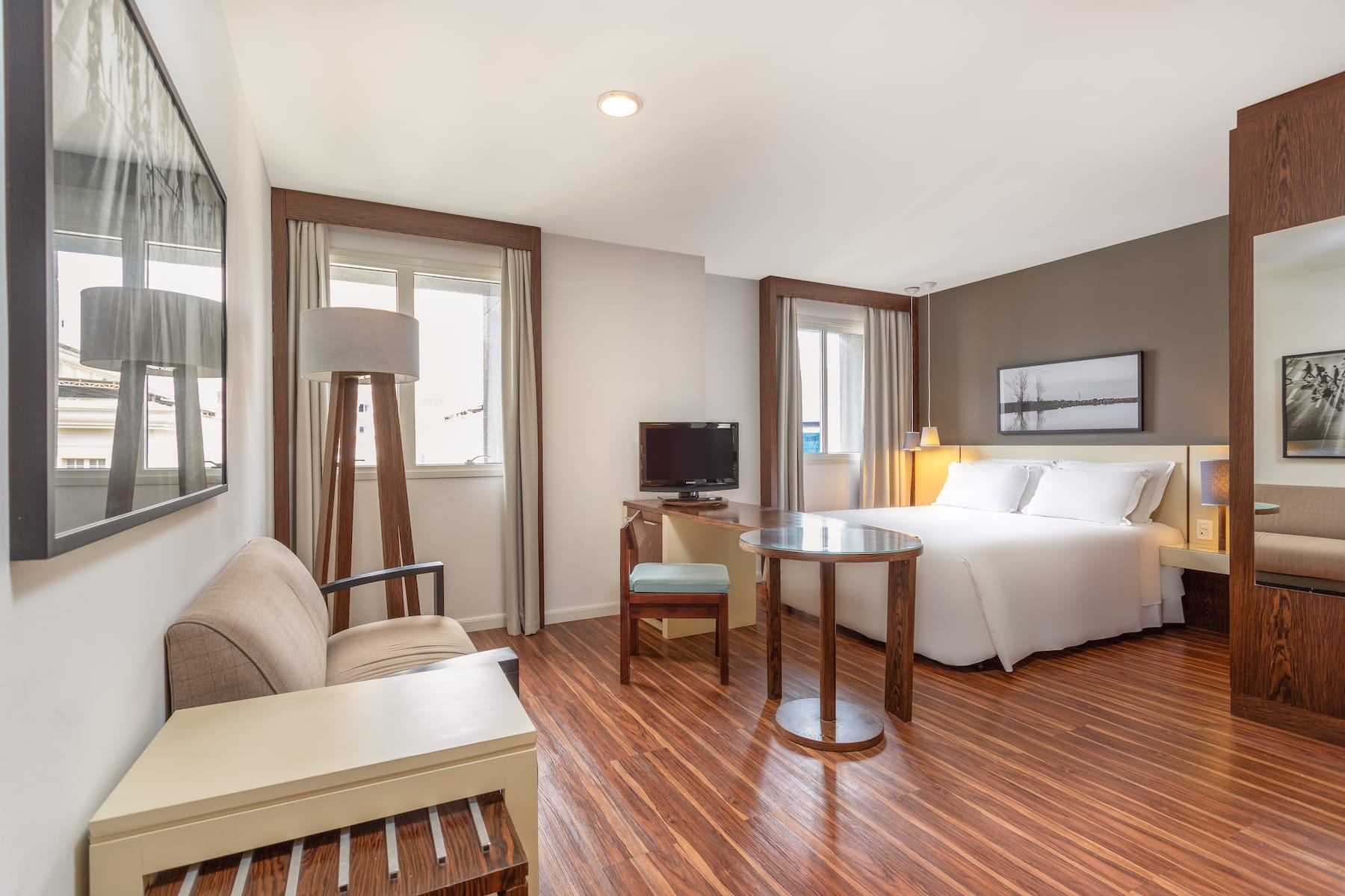 Guest room at the Wyndham Sao Paulo Paulista in Sao Paulo, Other than US/Canada