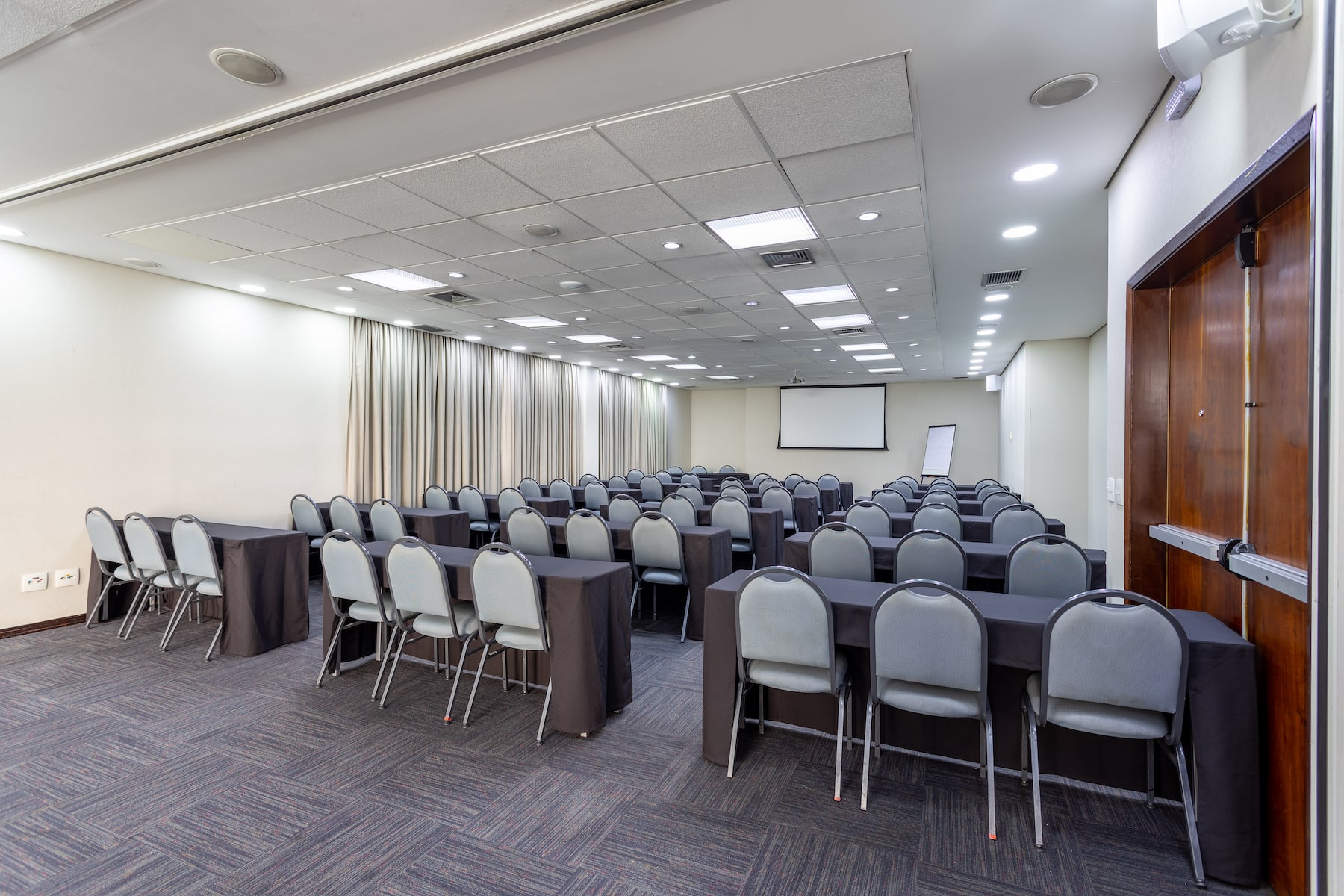 Meeting room at Wyndham Sao Paulo Paulista in Sao Paulo, Other than US/Canada