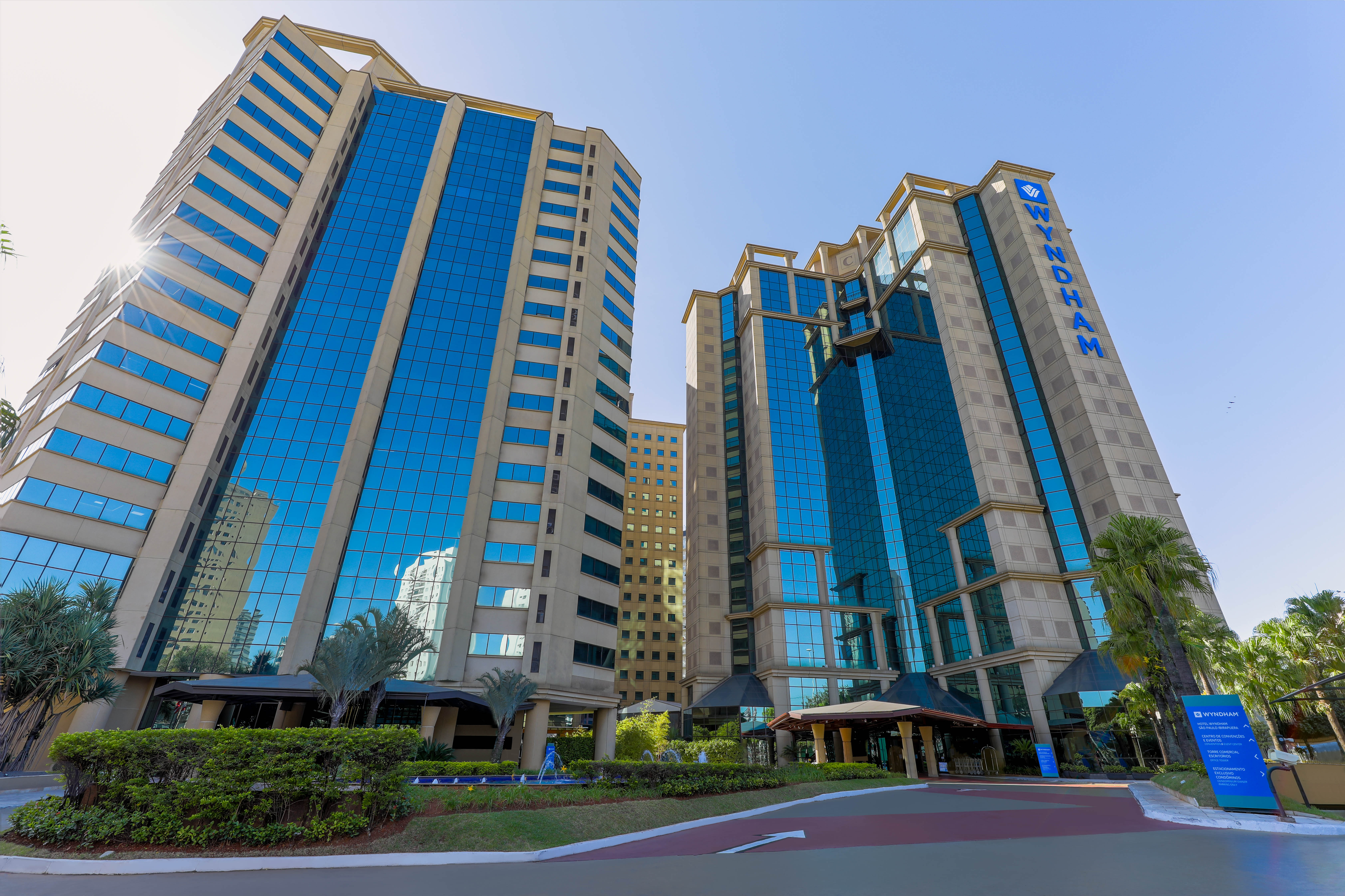 Exterior of Wyndham Sao Paulo Ibirapuera Convention Plaza Hotel hotel in Sao Paulo, Other than US/Canada