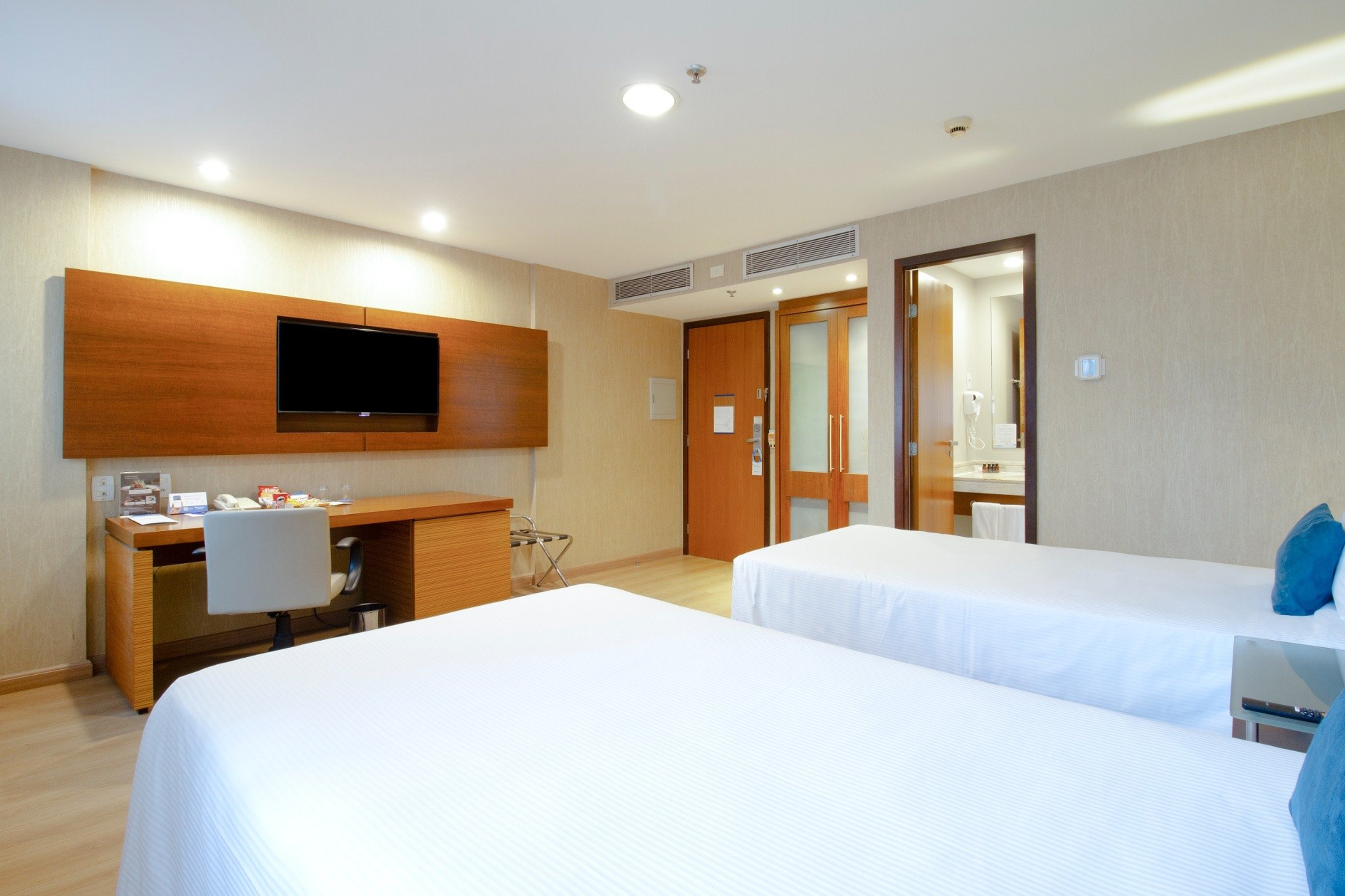 Guest room at the Wyndham Sao Paulo Ibirapuera Convention Plaza Hotel in Sao Paulo, Other than US/Canada